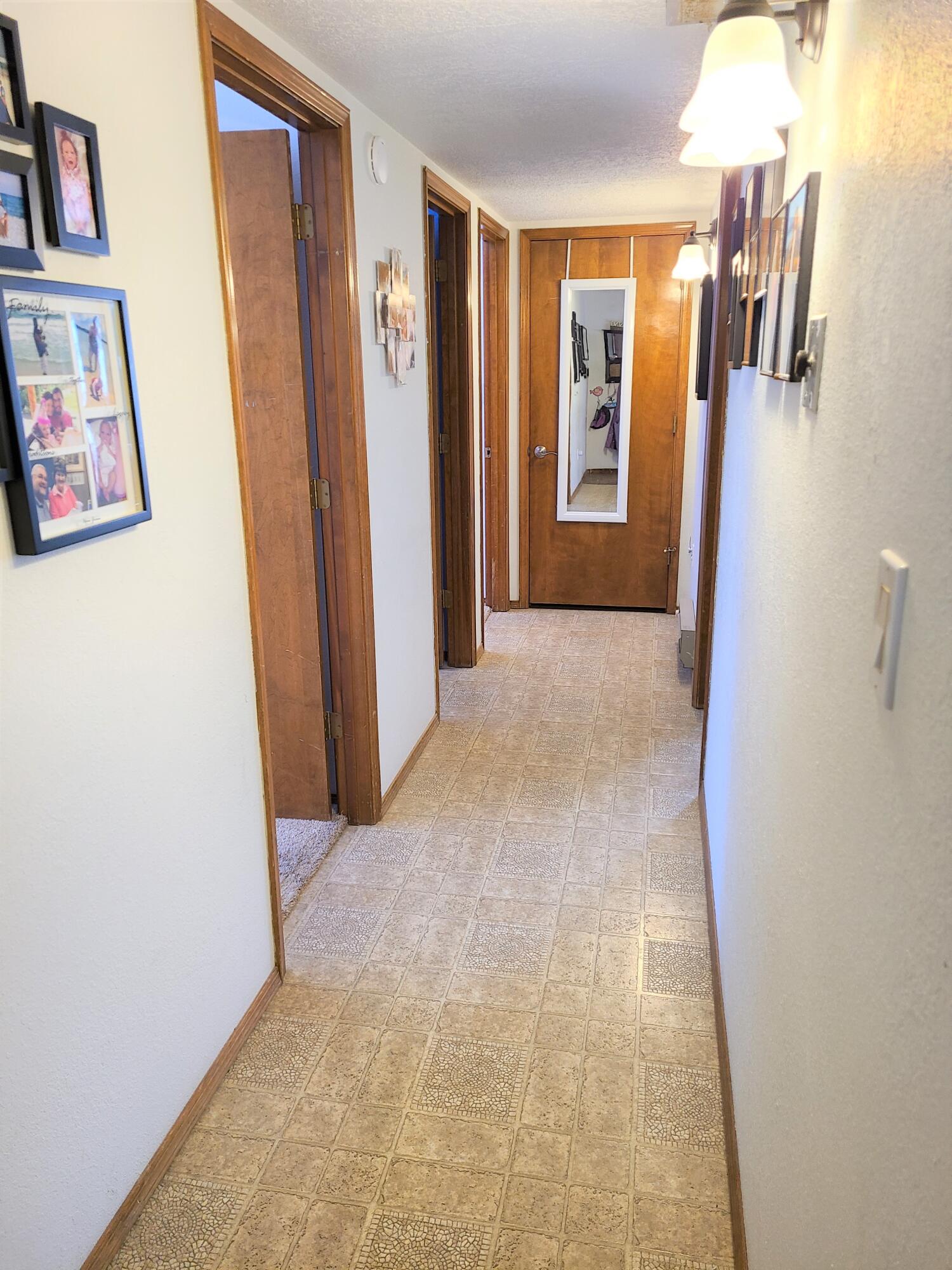1420 33RD Circle SE