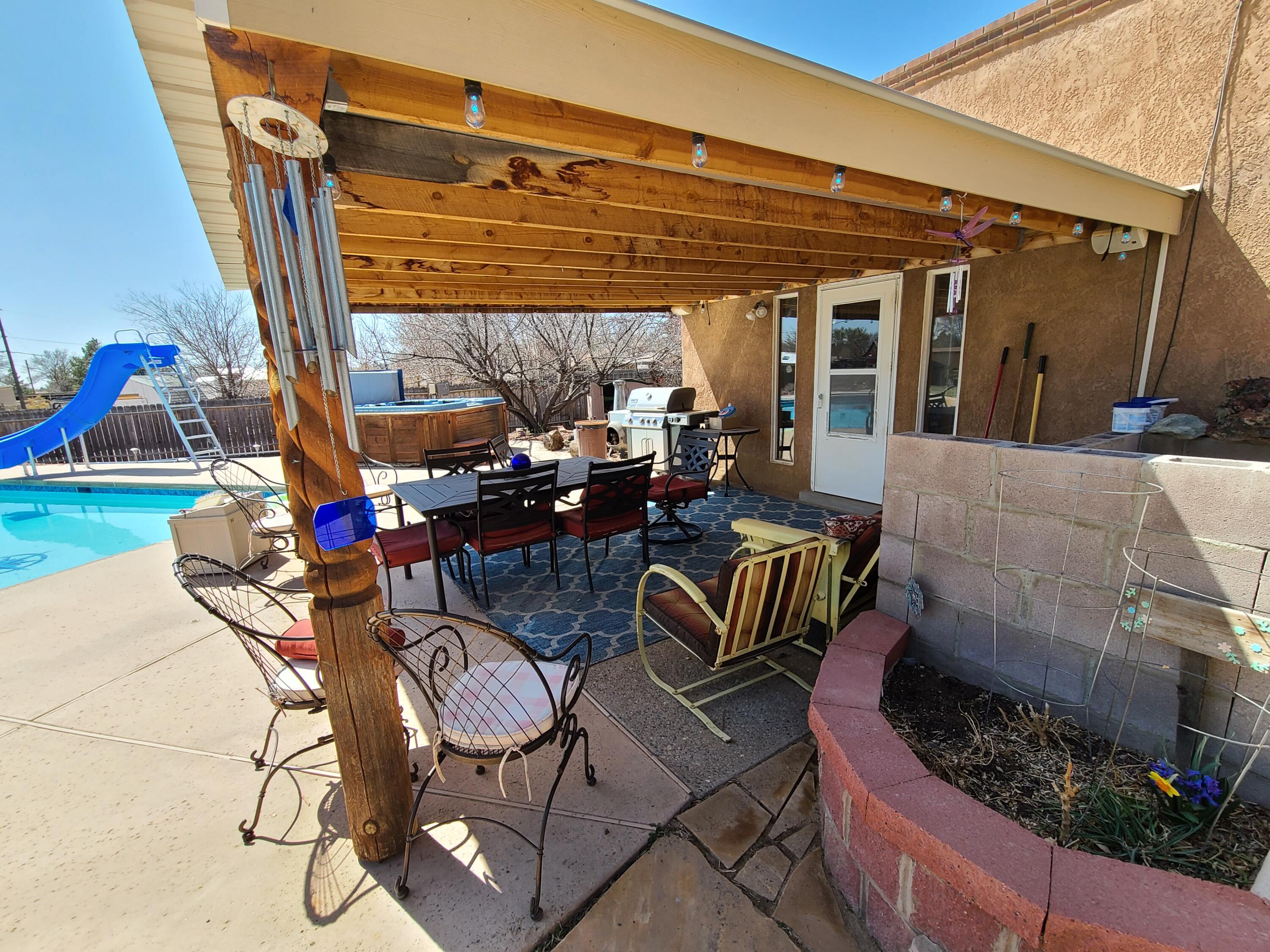 1420 33RD Circle SE