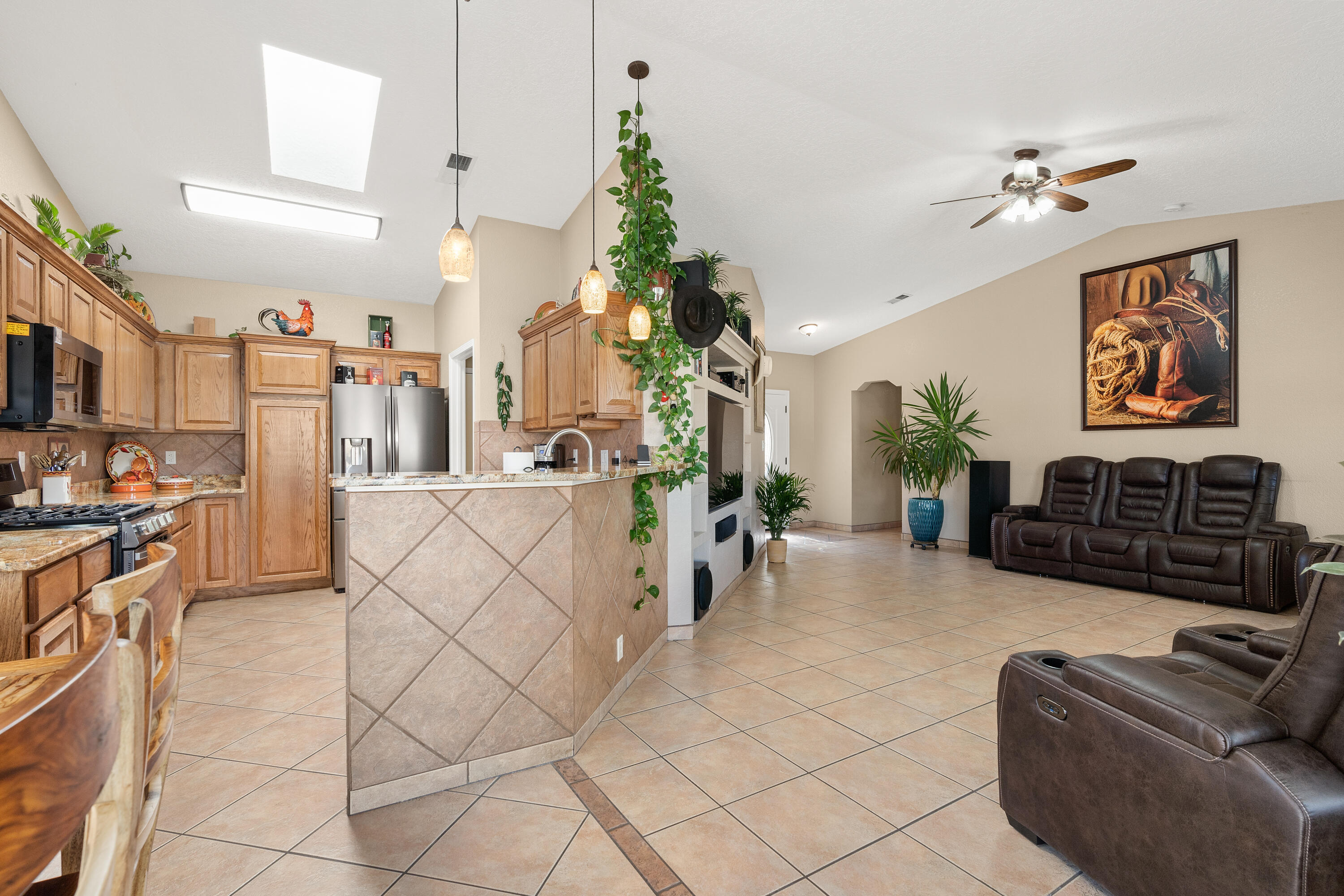 1305 SUMMERFIELD Place SW