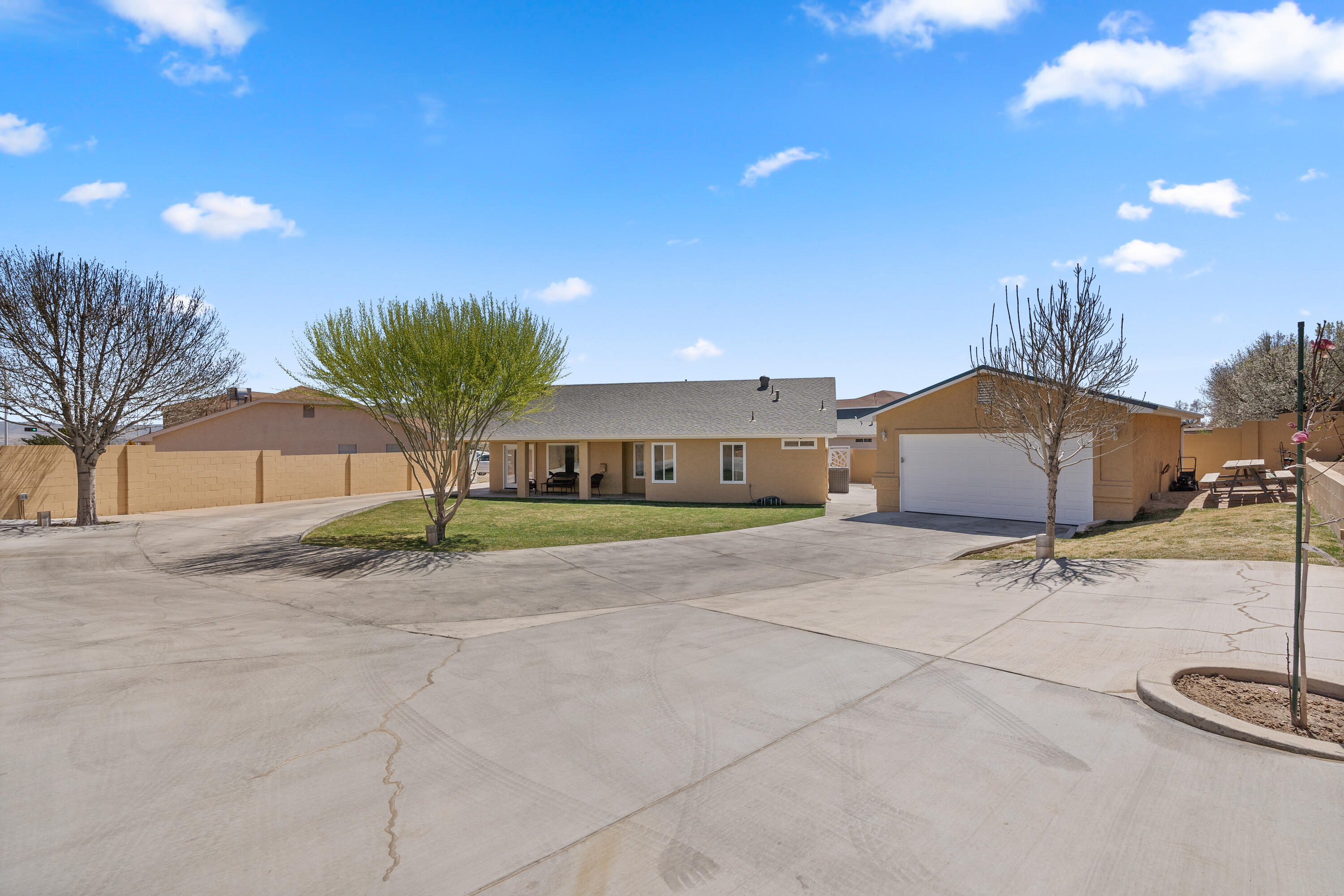 1305 SUMMERFIELD Place SW