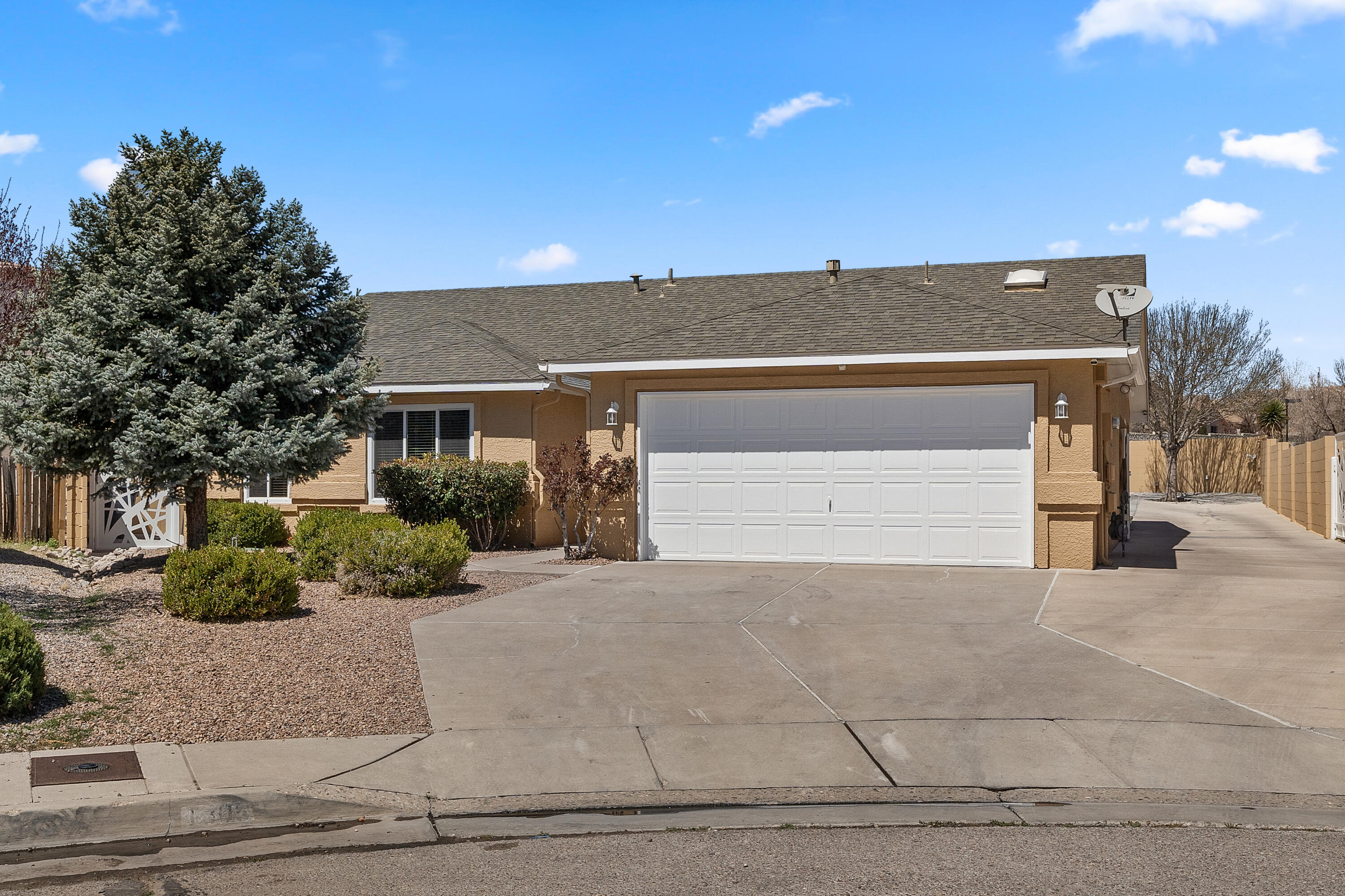 1305 SUMMERFIELD Place SW