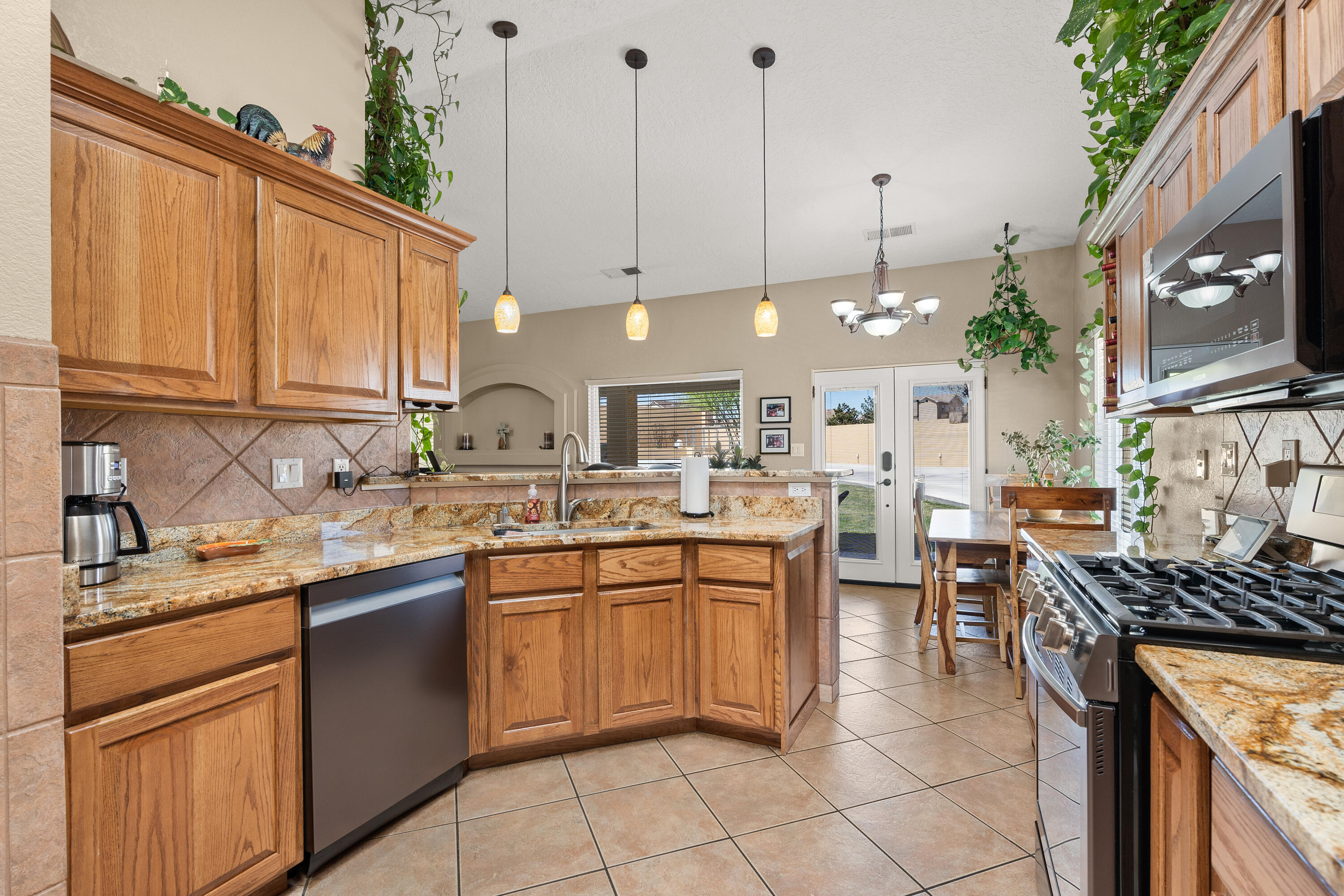 1305 SUMMERFIELD Place SW