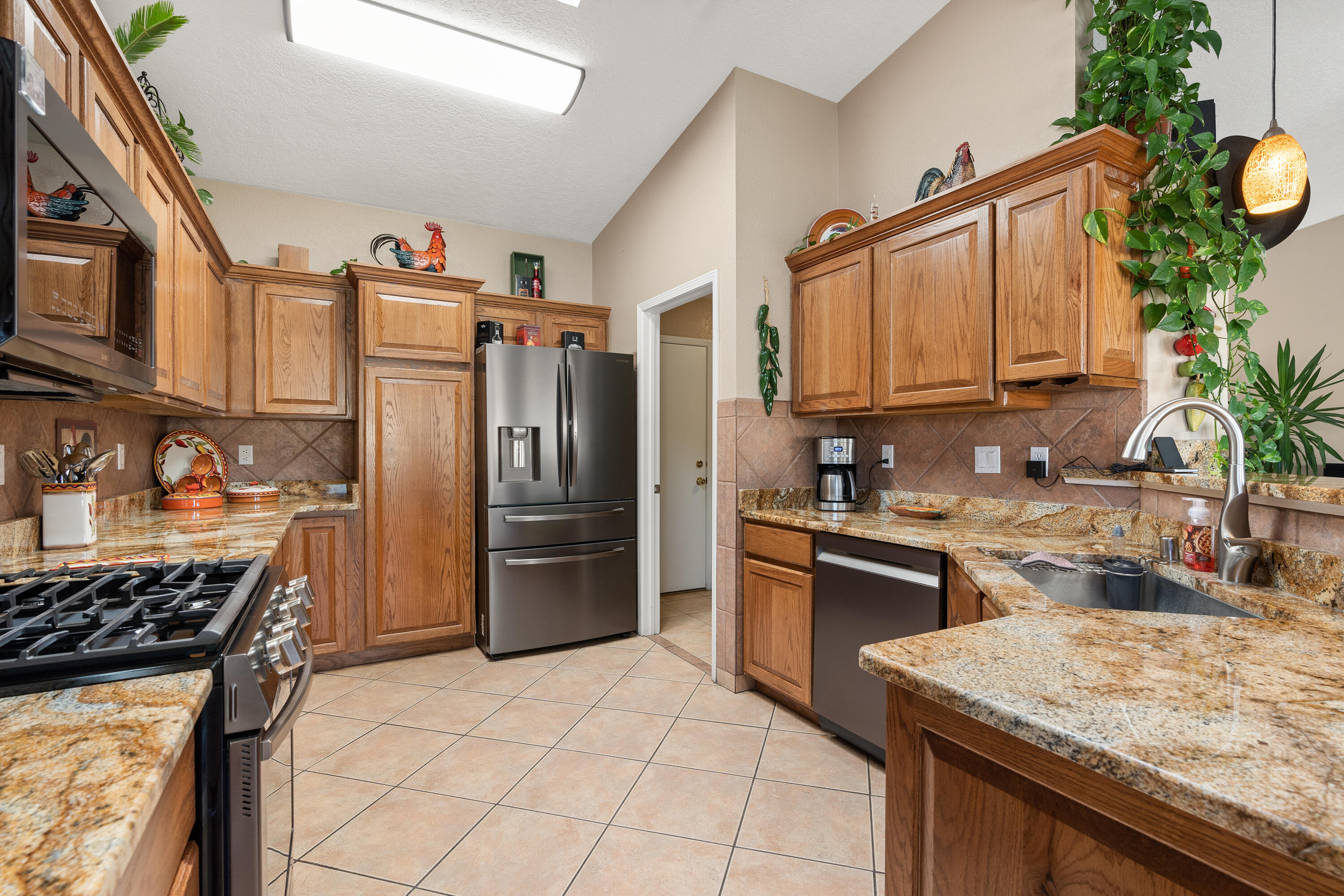 1305 SUMMERFIELD Place SW