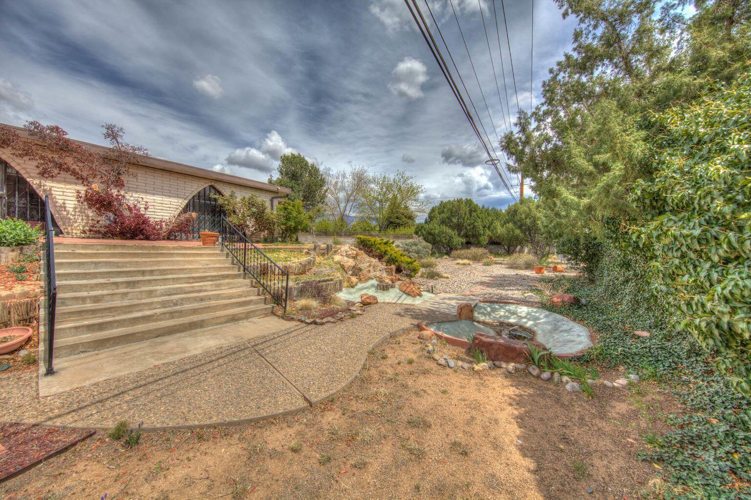 8240 NORTHRIDGE Avenue NE