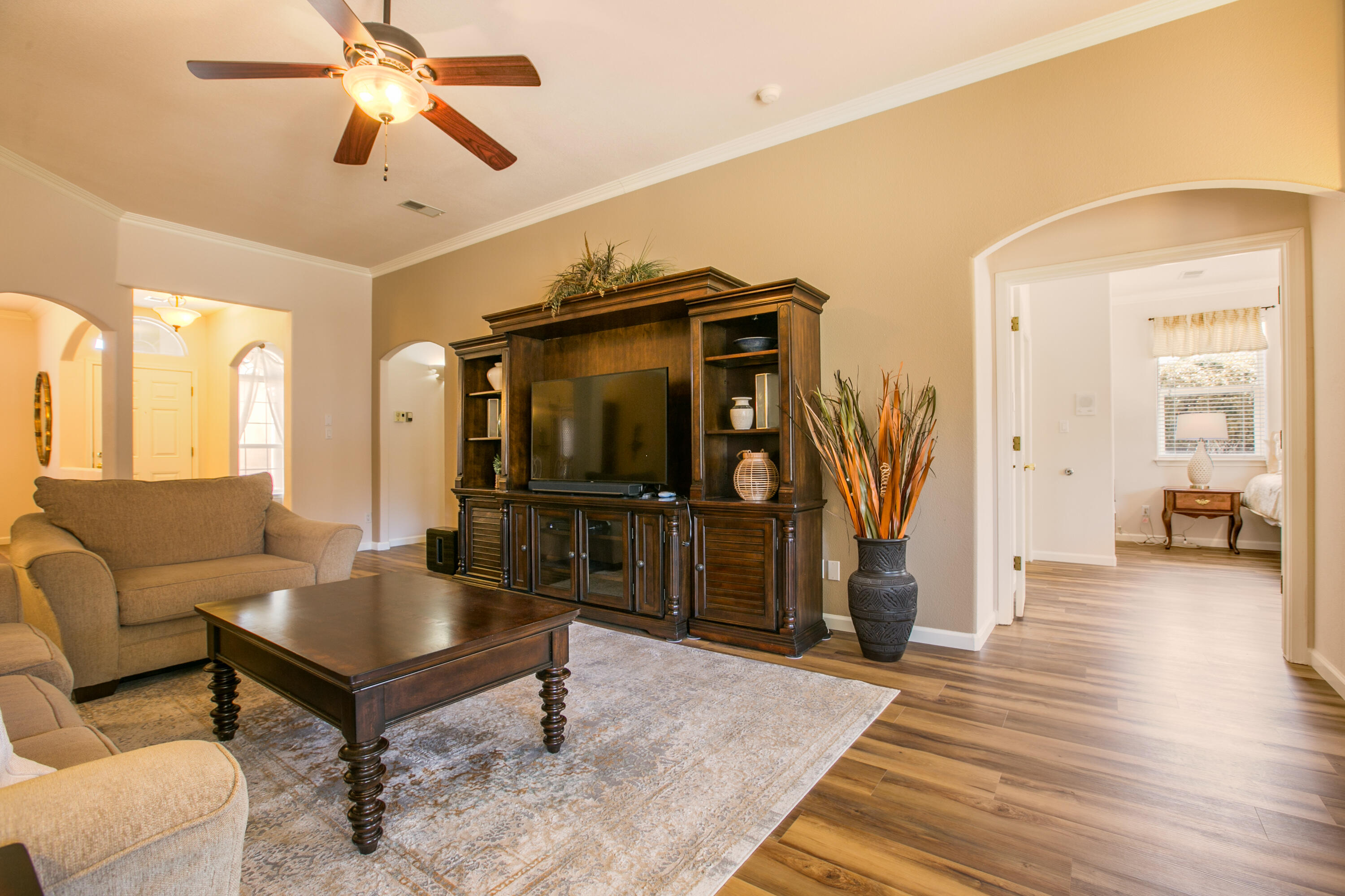 7228 ANTON Circle NE