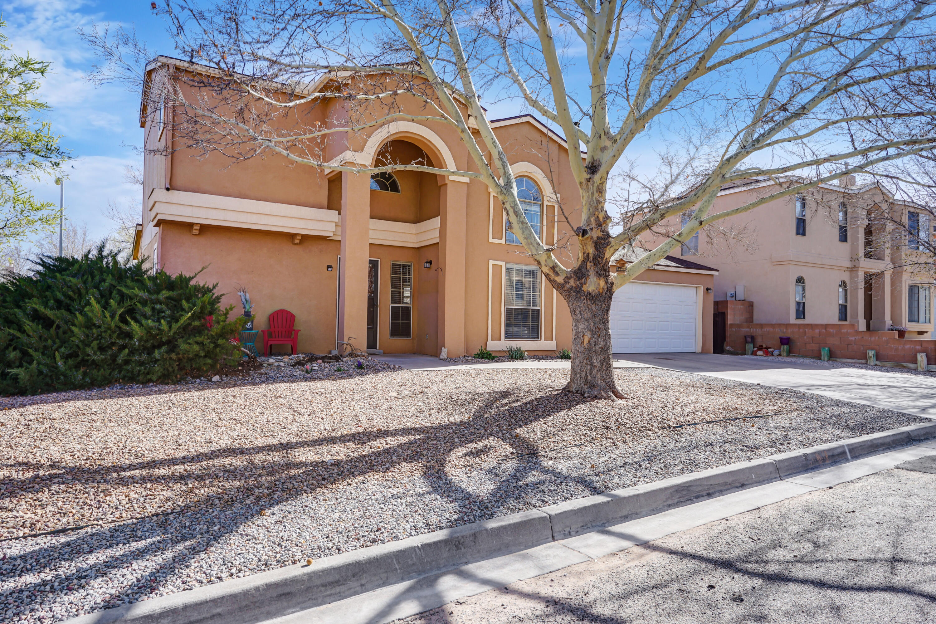1506 GOLDEN EYE Loop NE