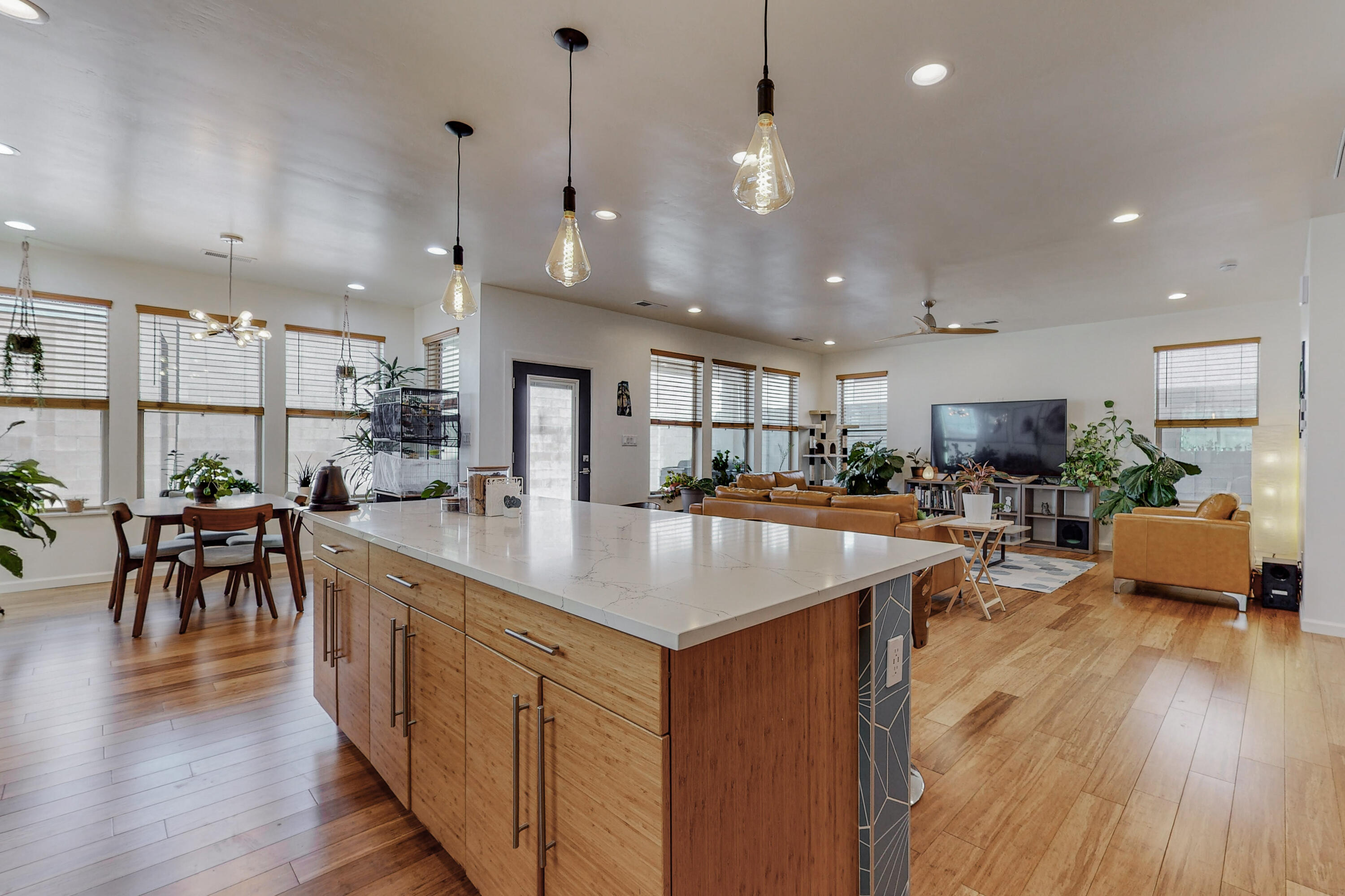 109 LANIER Drive SE