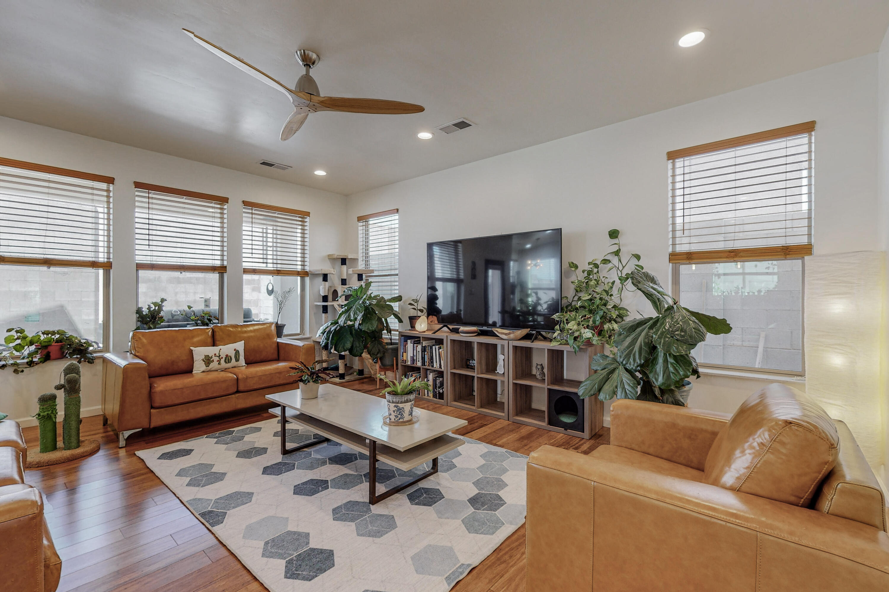 109 LANIER Drive SE