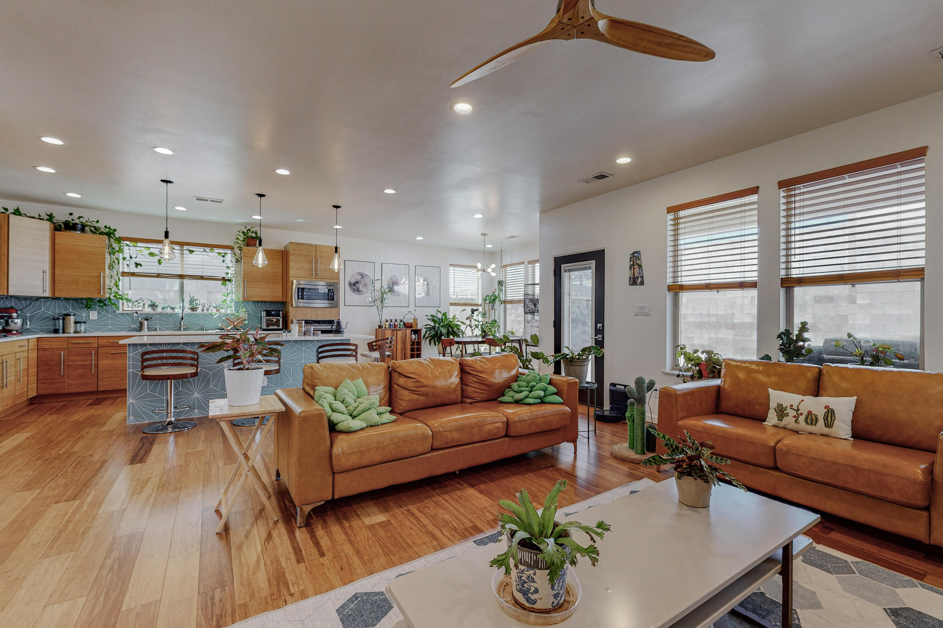 109 LANIER Drive SE