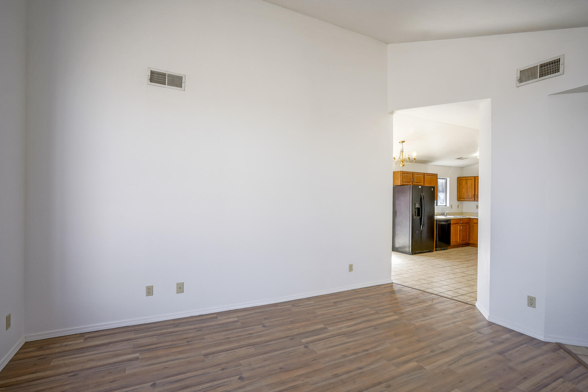 1975 GOMEZ Drive SW