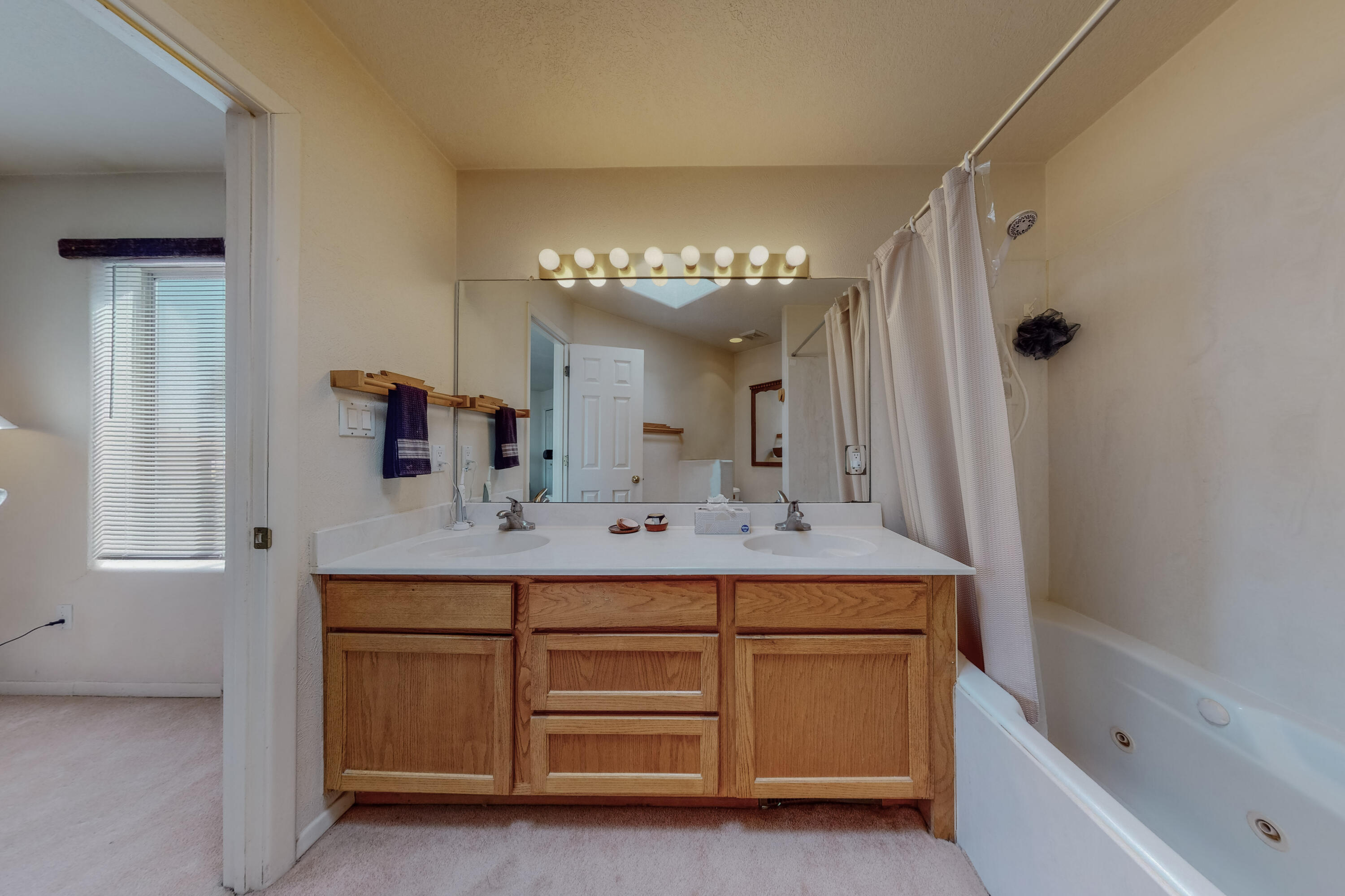 1060 Mesa Loop