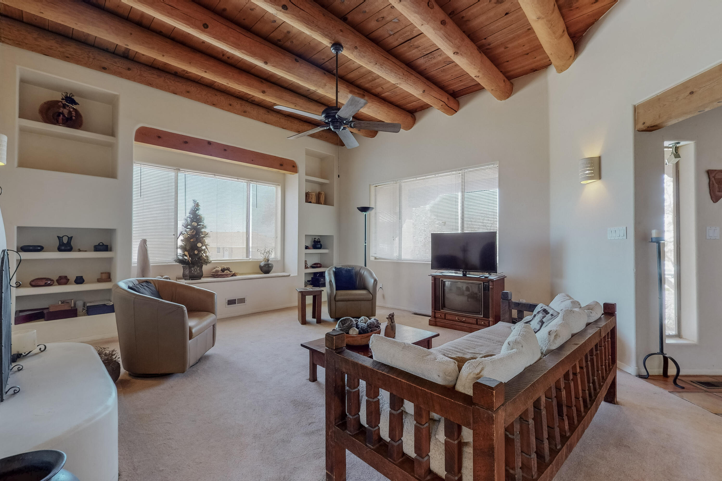 1060 Mesa Loop