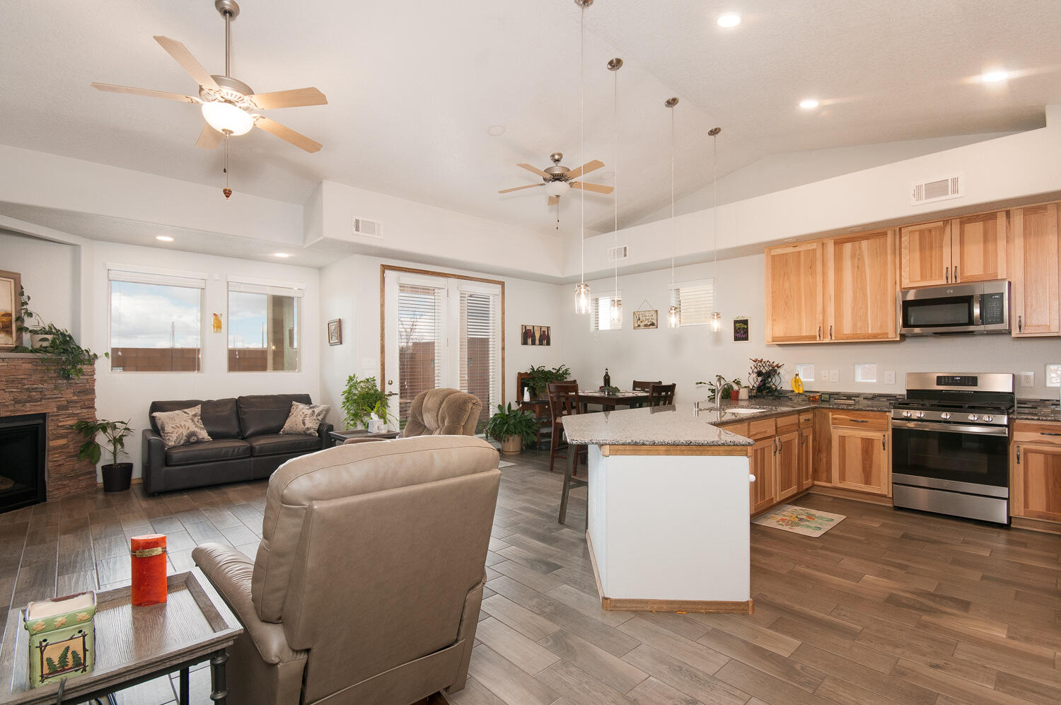 2043 COUGAR RUN Court SE