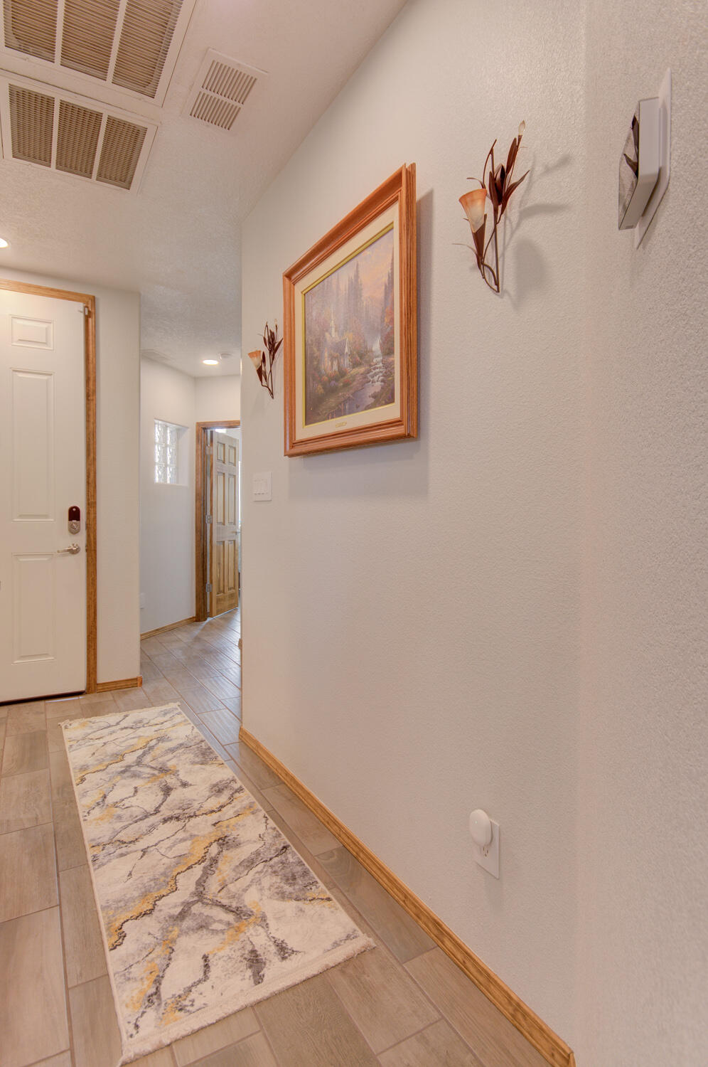 2043 COUGAR RUN Court SE