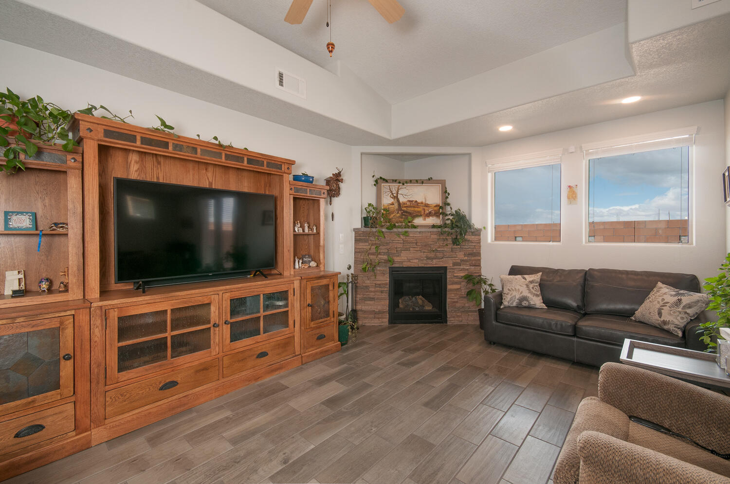 2043 COUGAR RUN Court SE