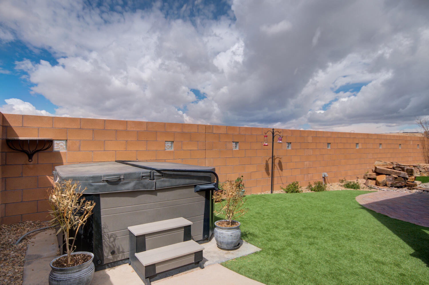 2043 COUGAR RUN Court SE