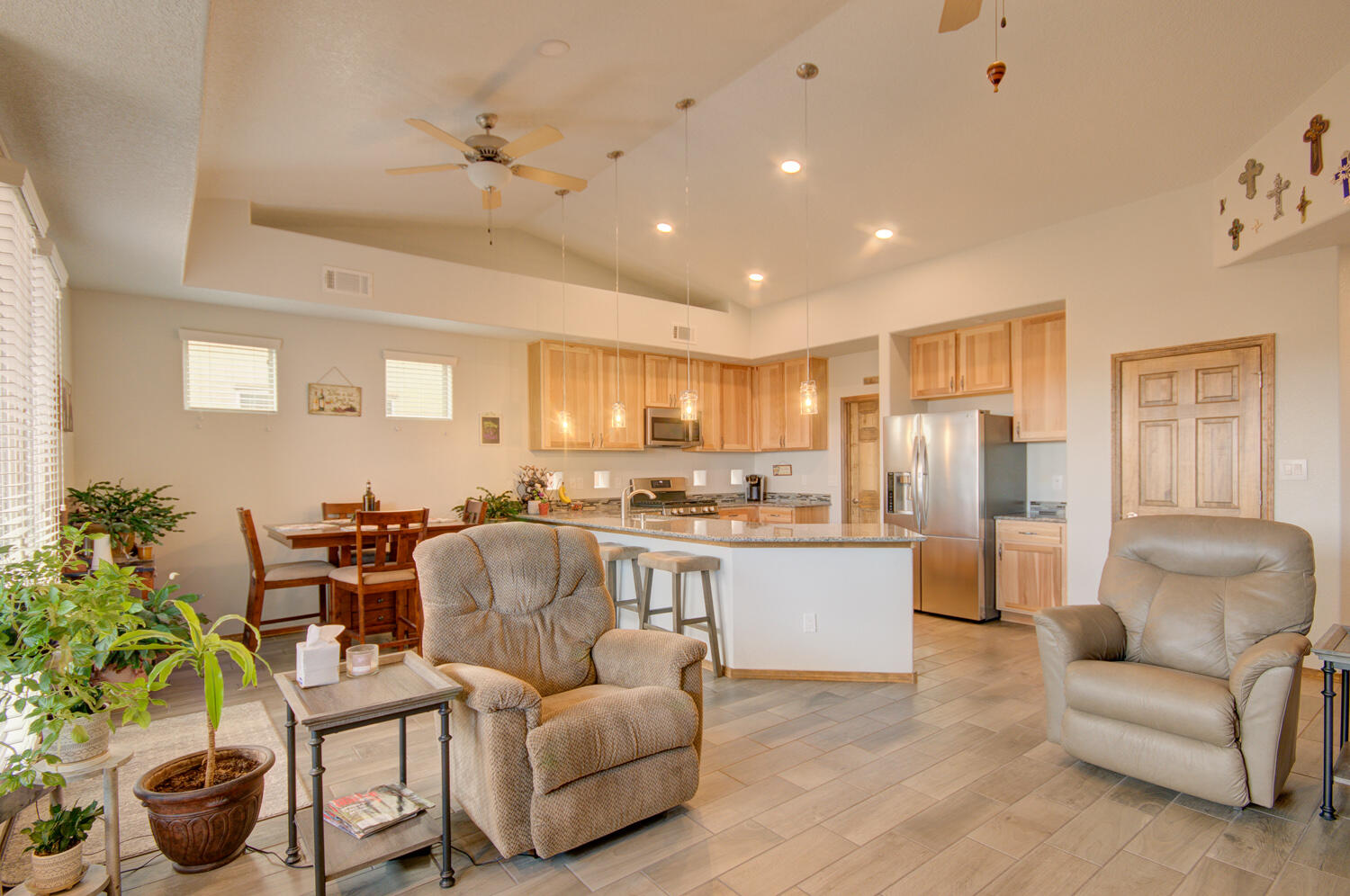 2043 COUGAR RUN Court SE