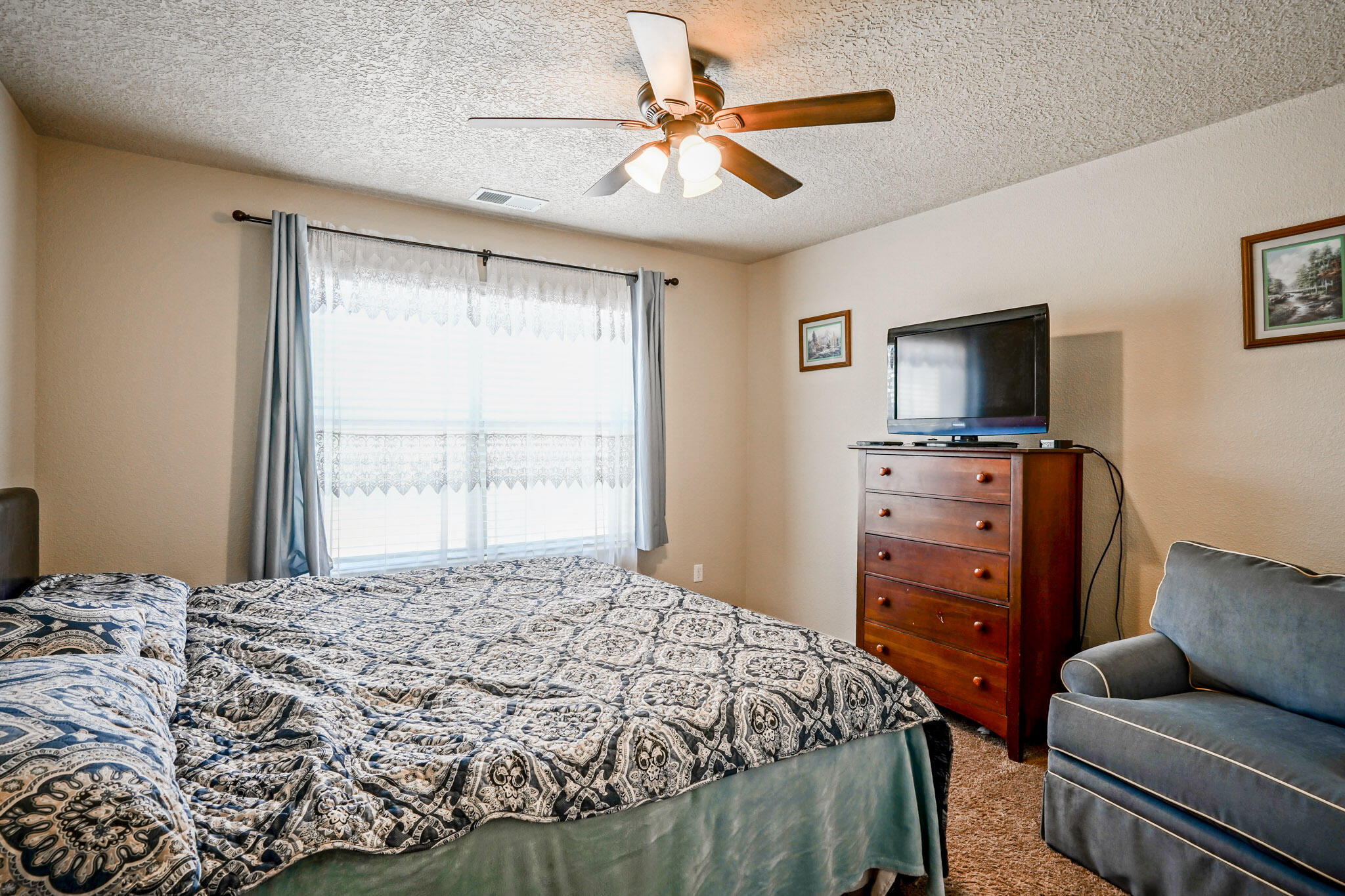 2562 CERRO PARRIDO Road SE