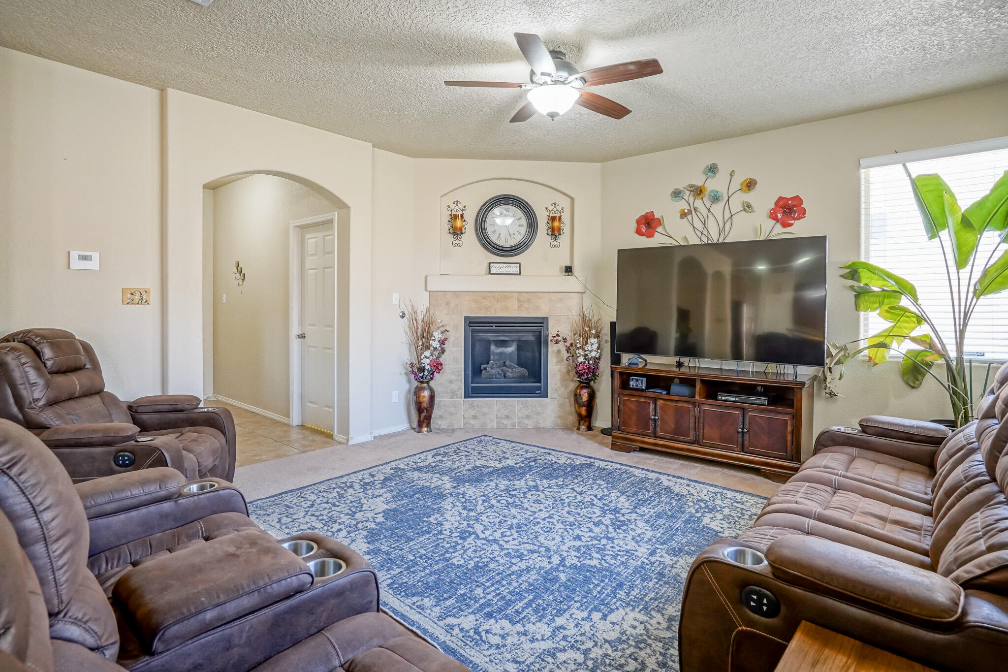 2562 CERRO PARRIDO Road SE