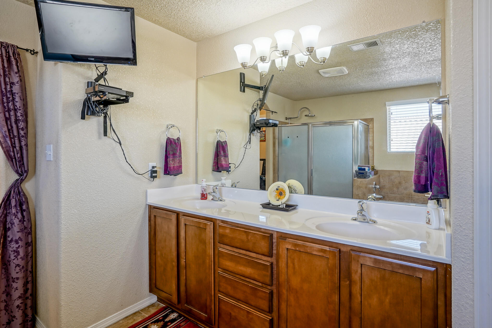2562 CERRO PARRIDO Road SE