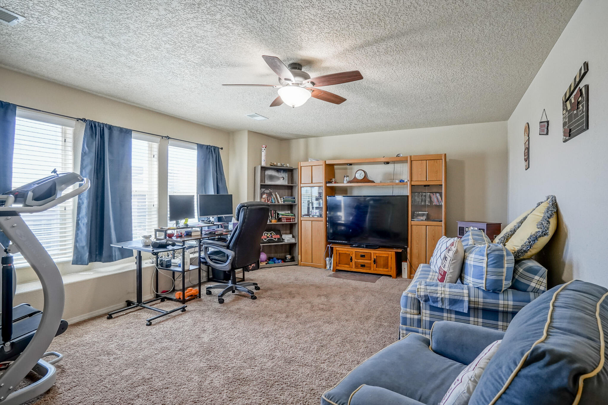 2562 CERRO PARRIDO Road SE