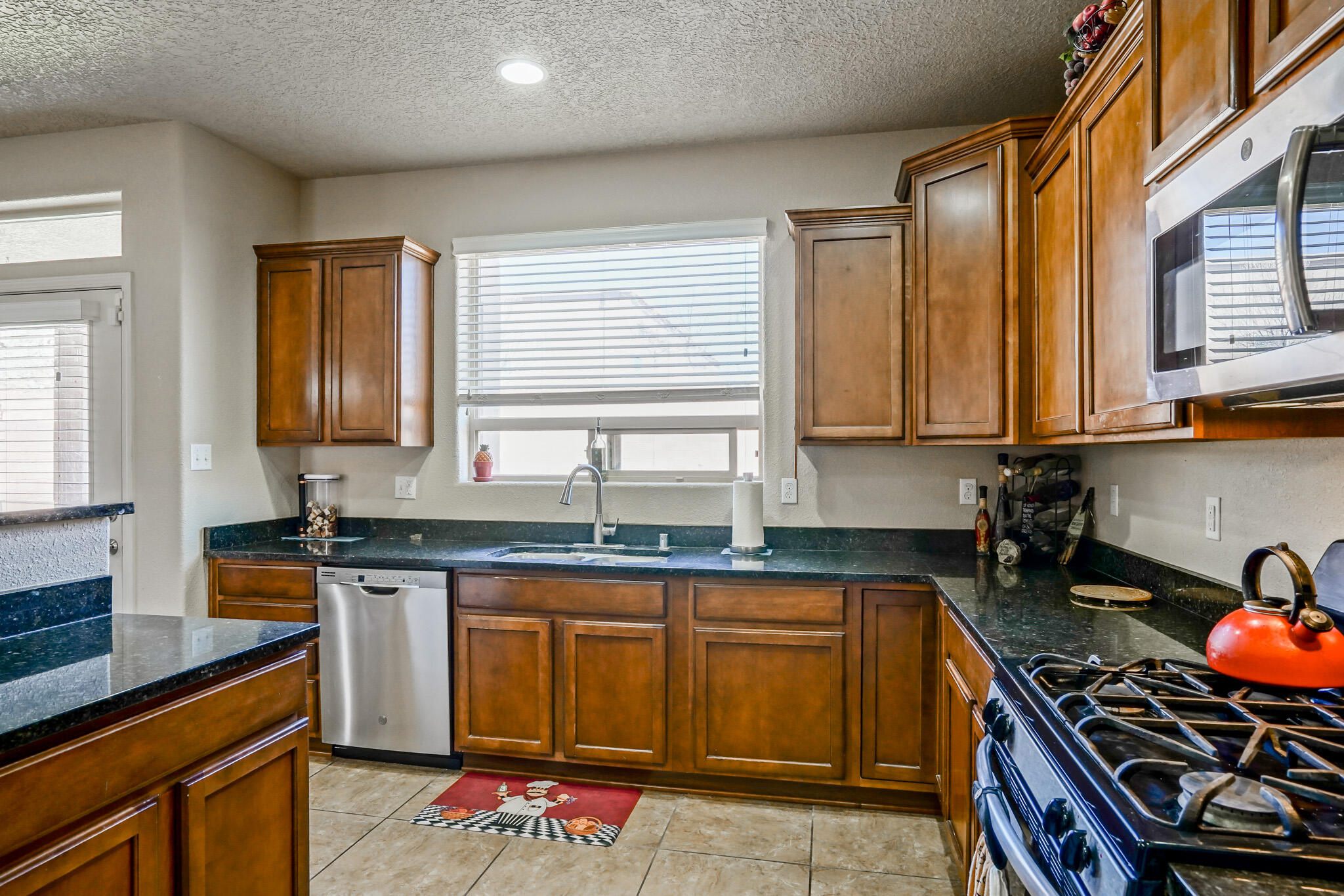 2562 CERRO PARRIDO Road SE