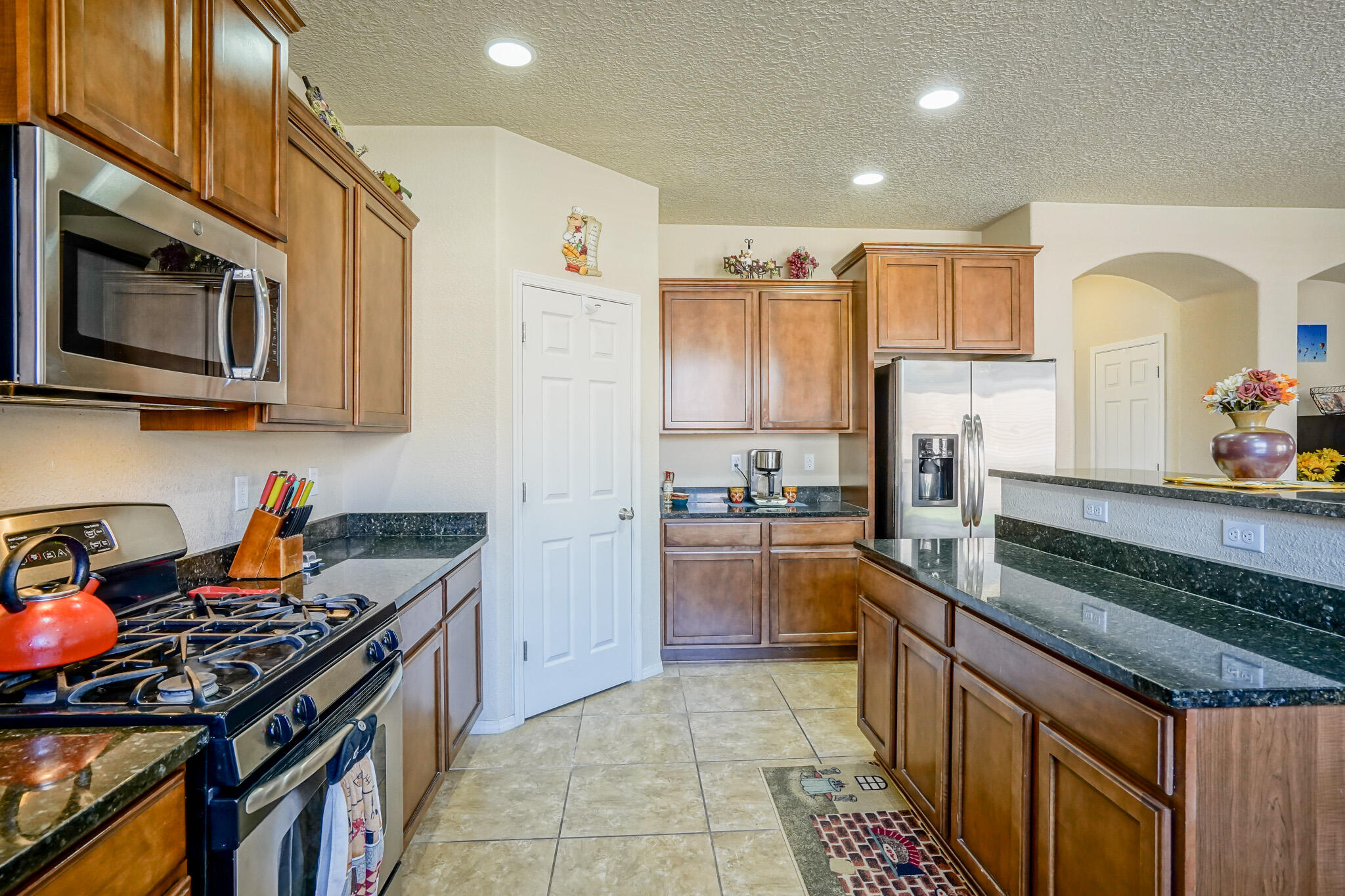 2562 CERRO PARRIDO Road SE