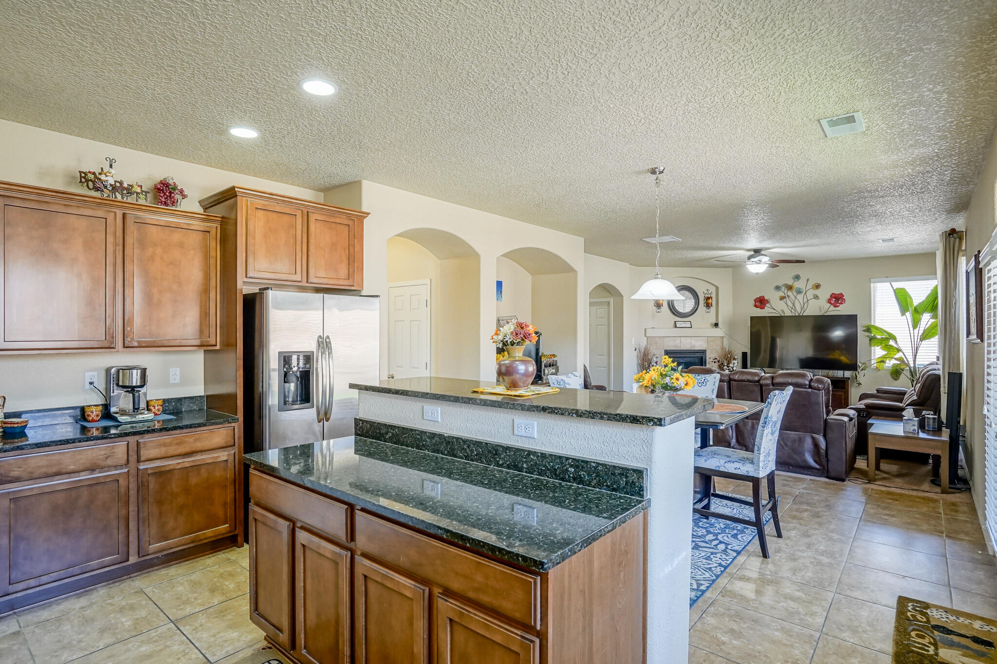 2562 CERRO PARRIDO Road SE