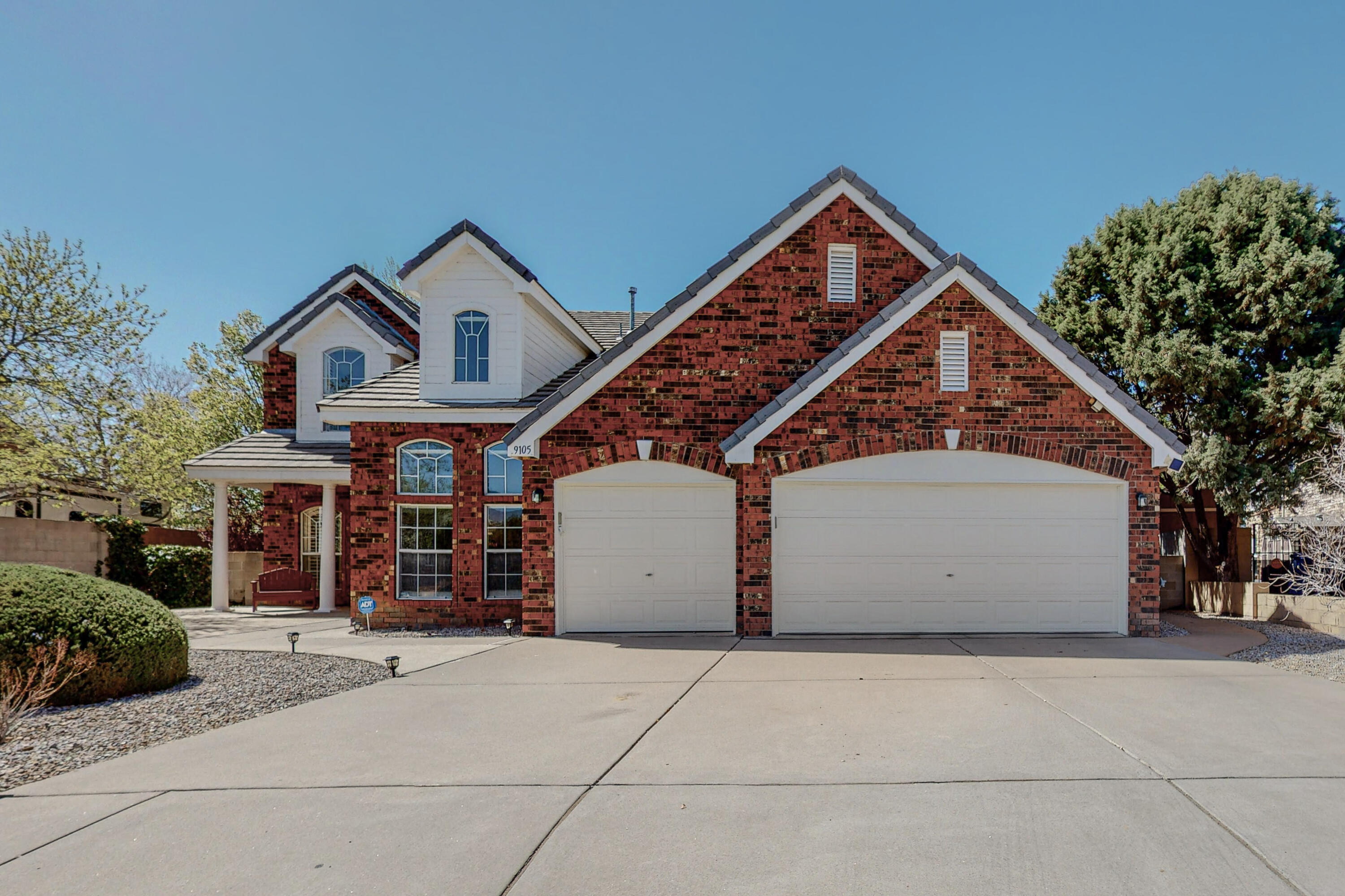 9105 MACALLAN Road NE