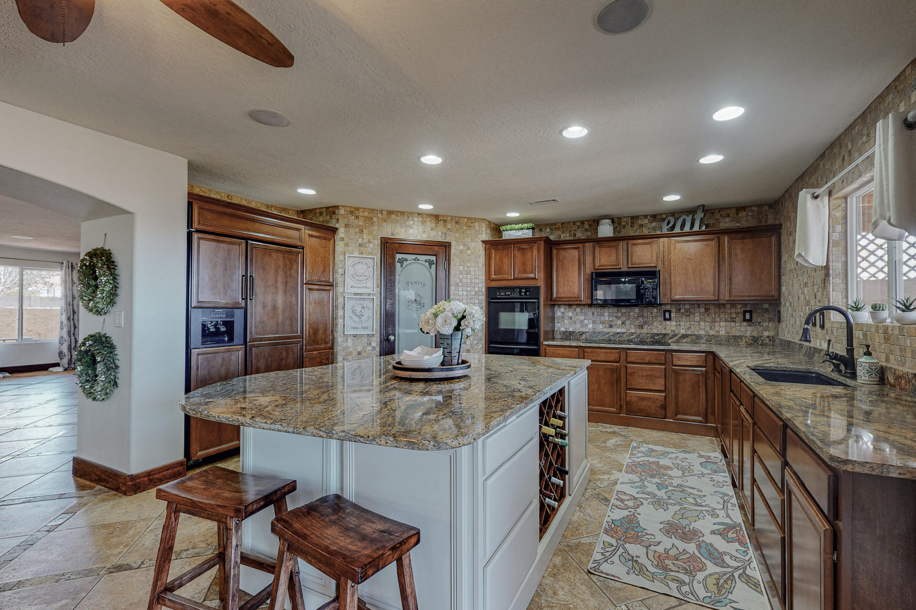 6505 AVENIDA MADRID NW