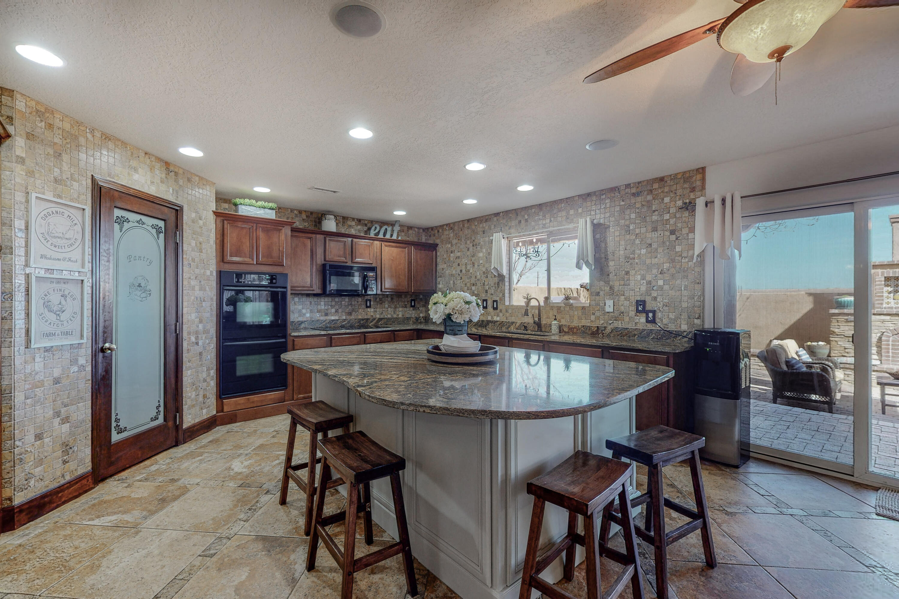 6505 AVENIDA MADRID NW