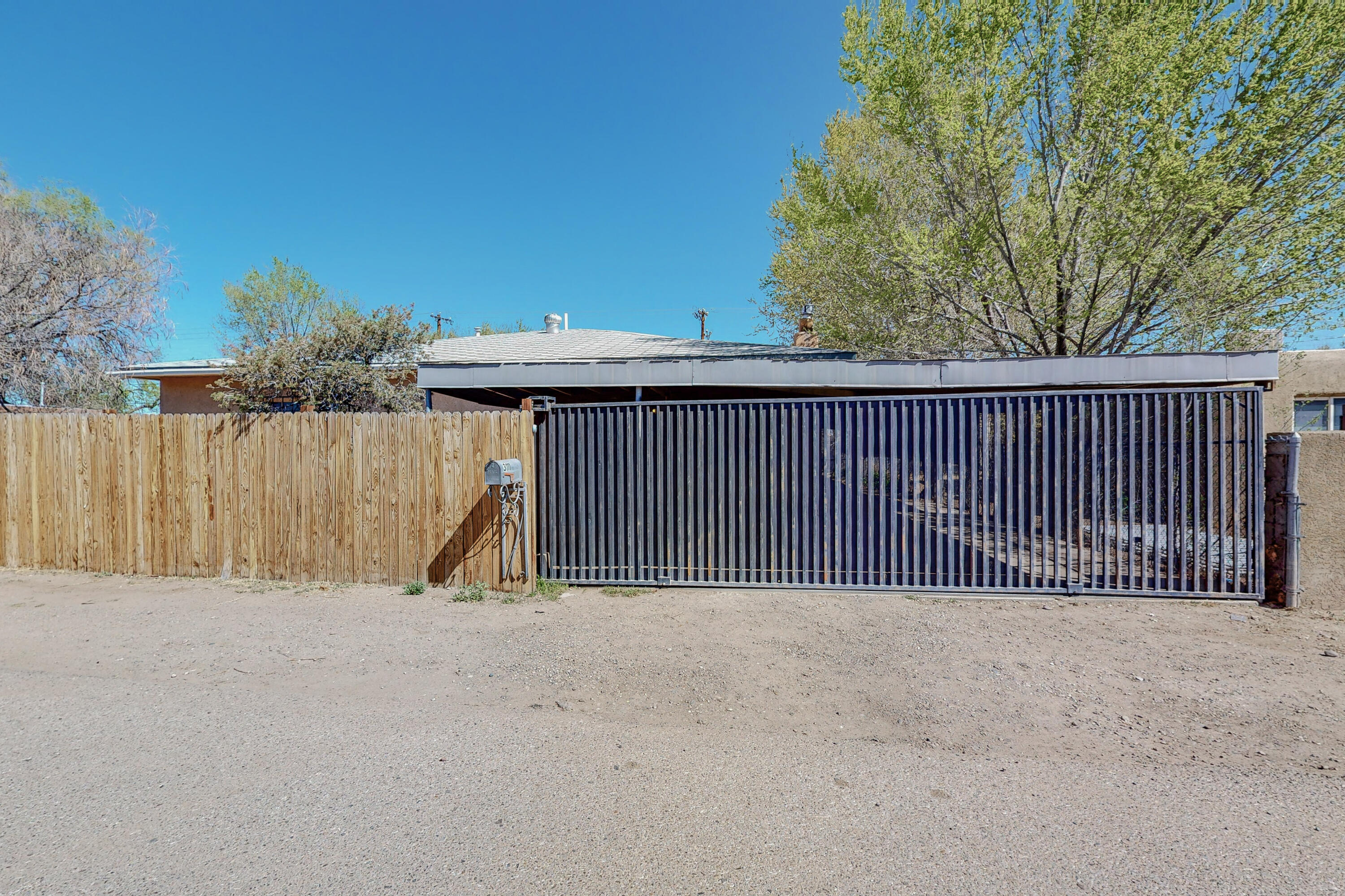 3111 DRAXTON Avenue SW