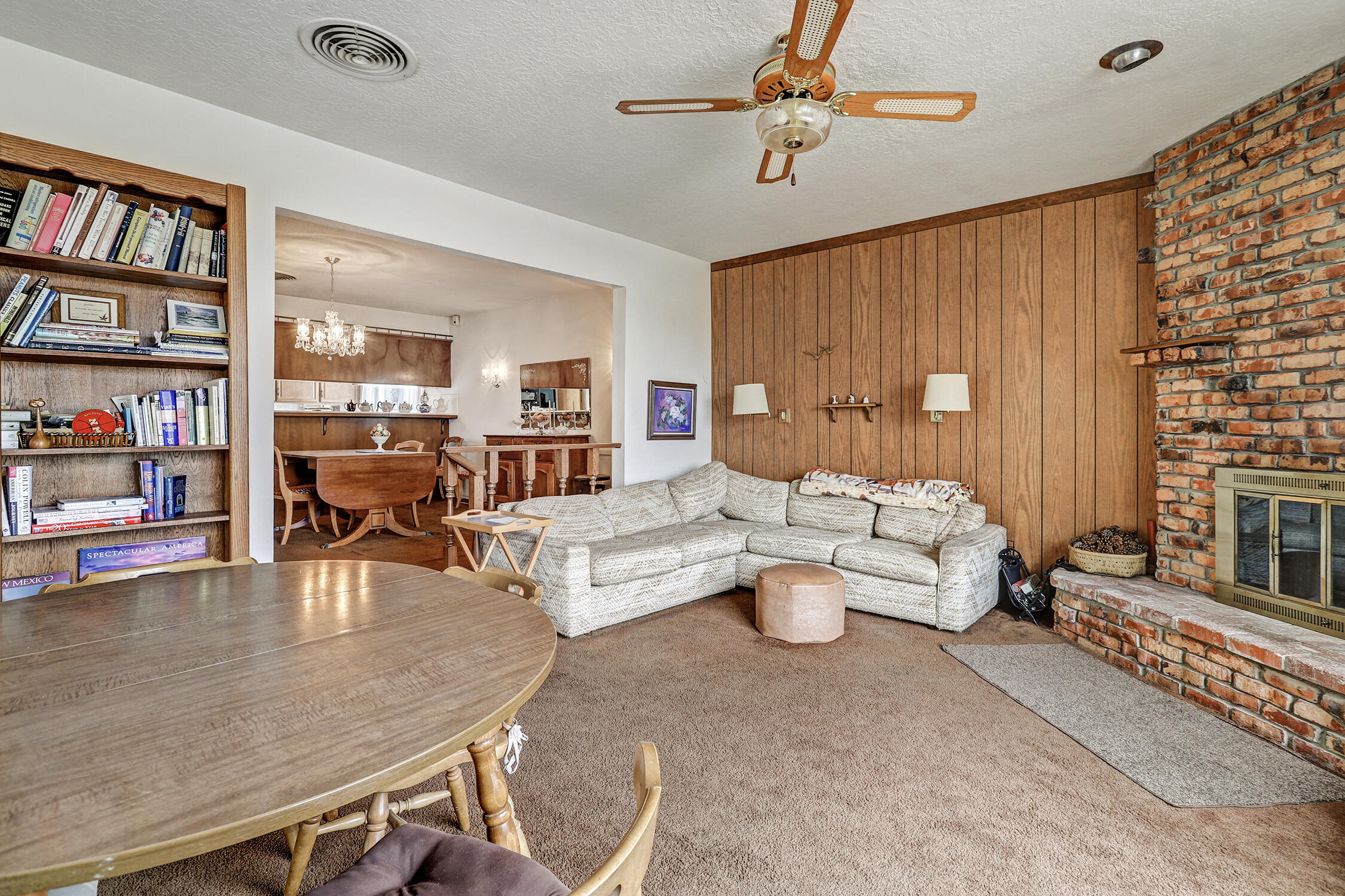 4909 GLOBUS Court NW