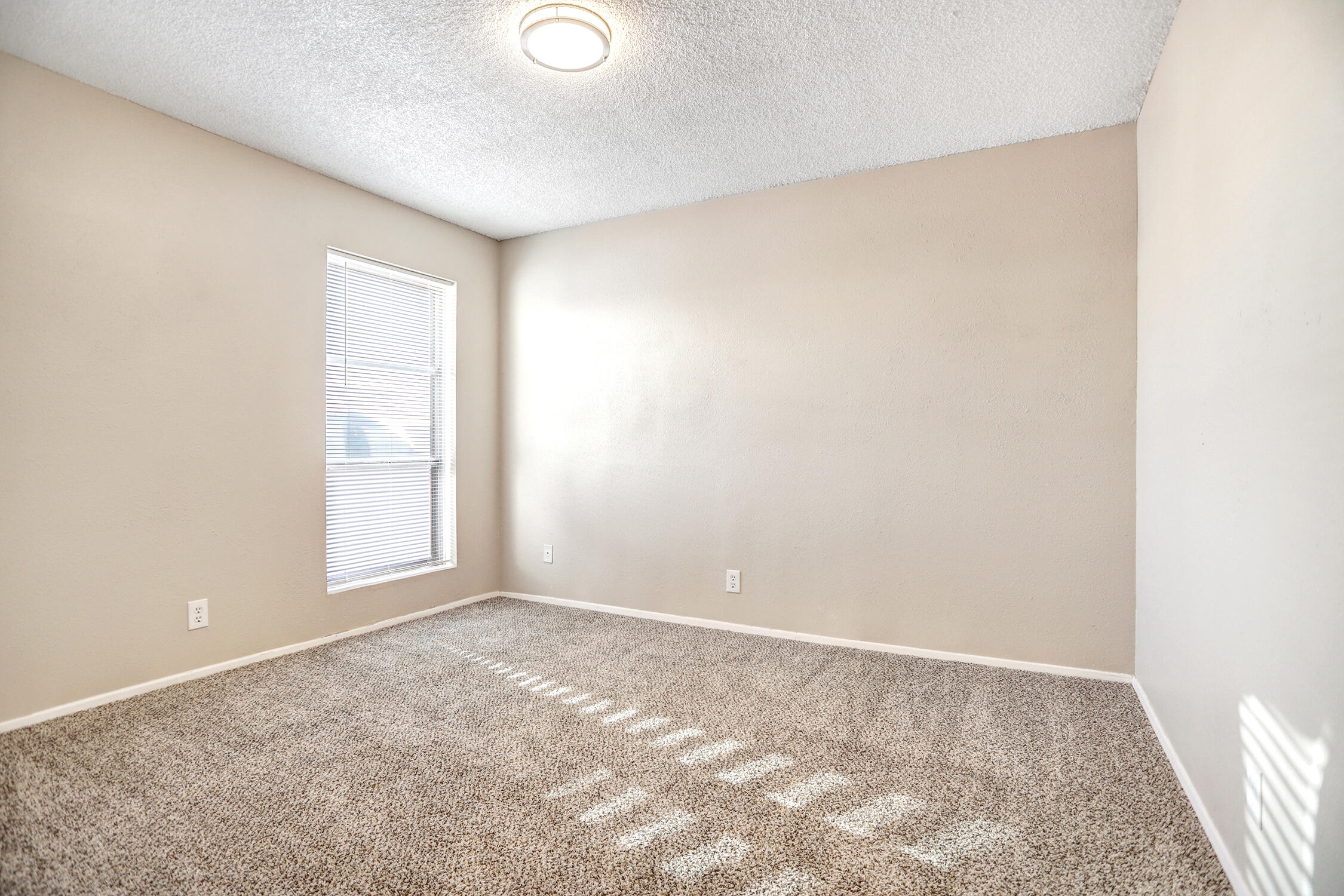 405 MADDOX Loop