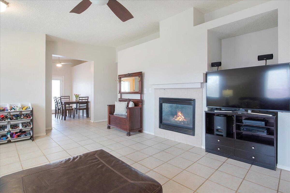 8101 RANCHO SEGURO NW