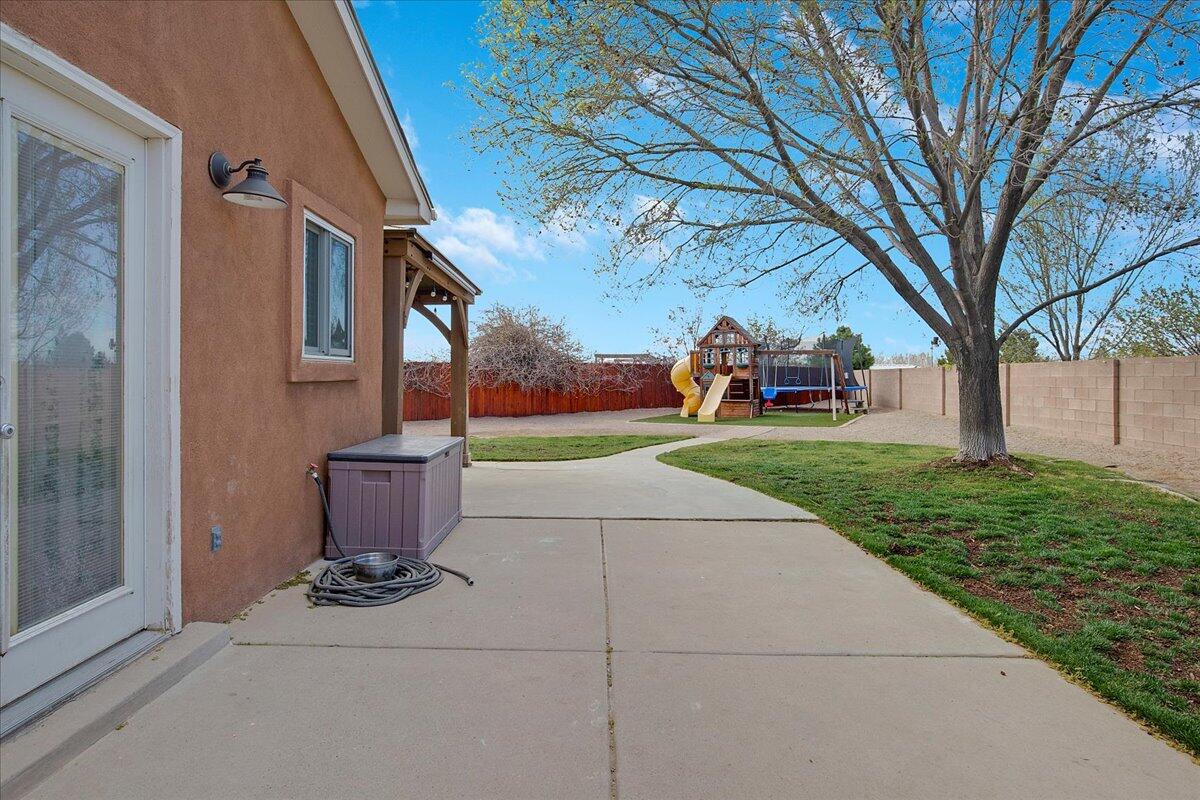 8101 RANCHO SEGURO NW