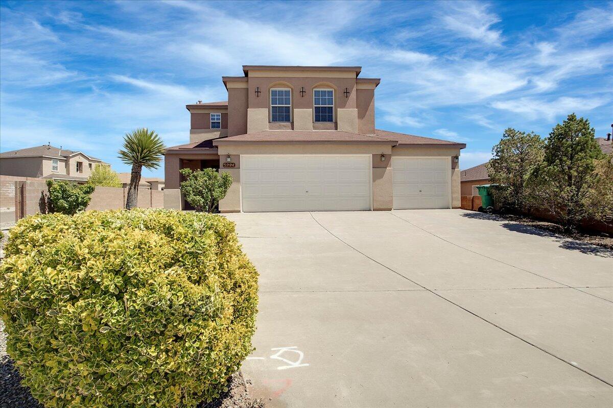 5224 HOBBS Drive NE