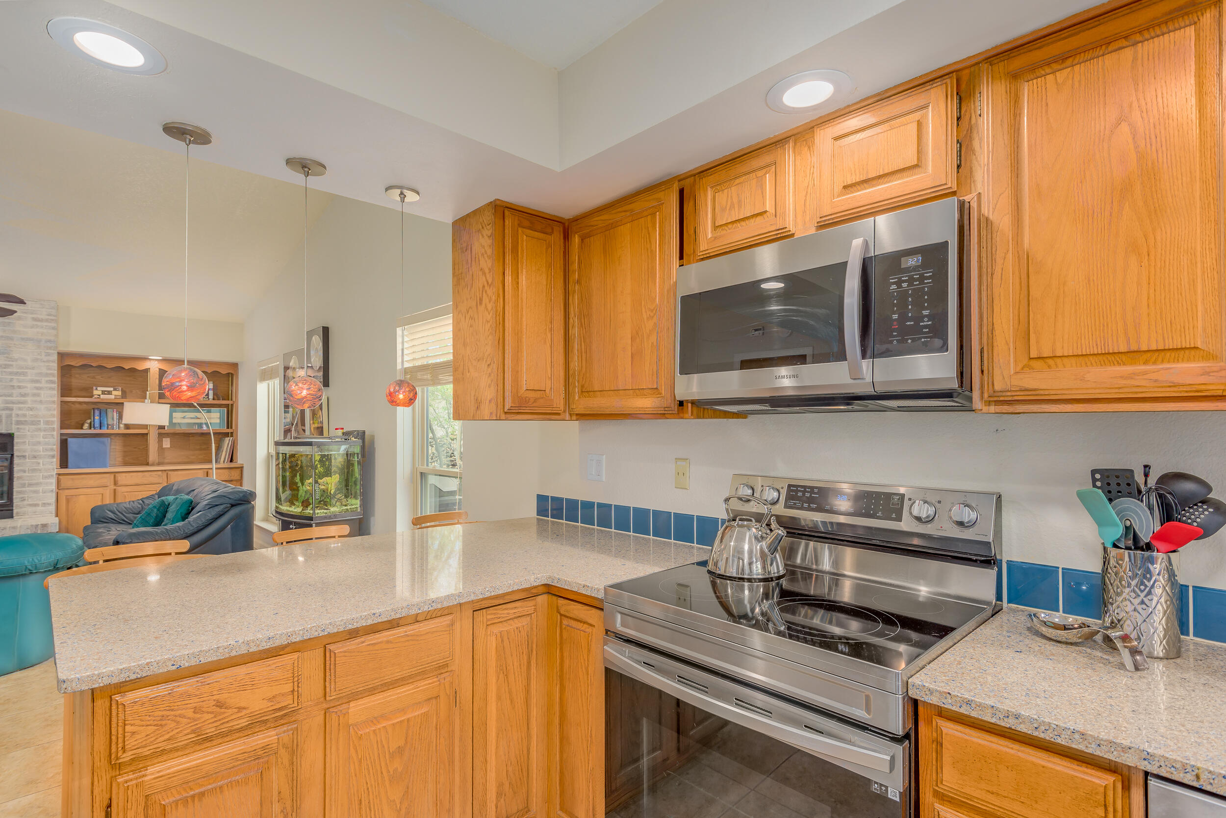 9616 PASEO DEL REY NE