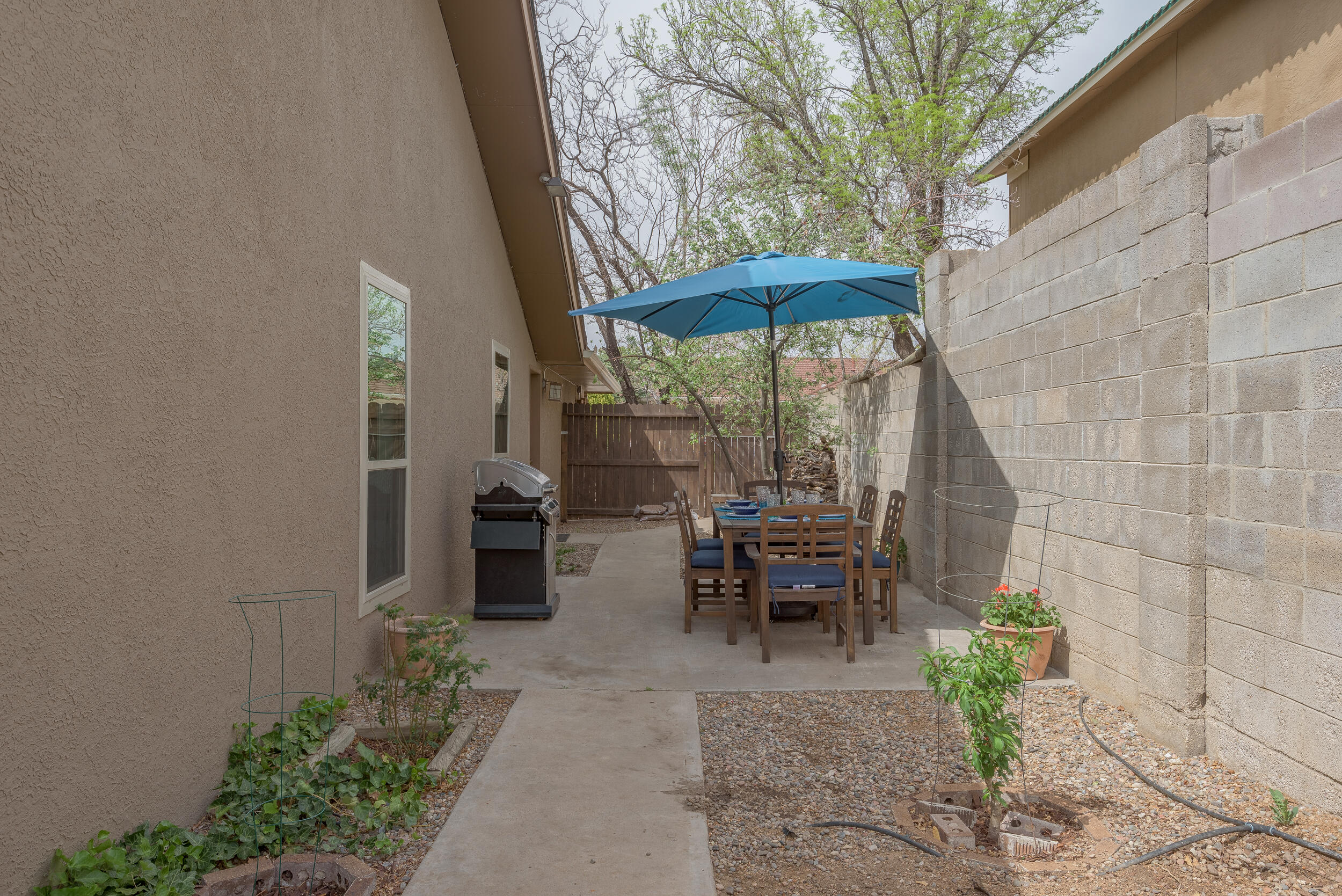 9616 PASEO DEL REY NE