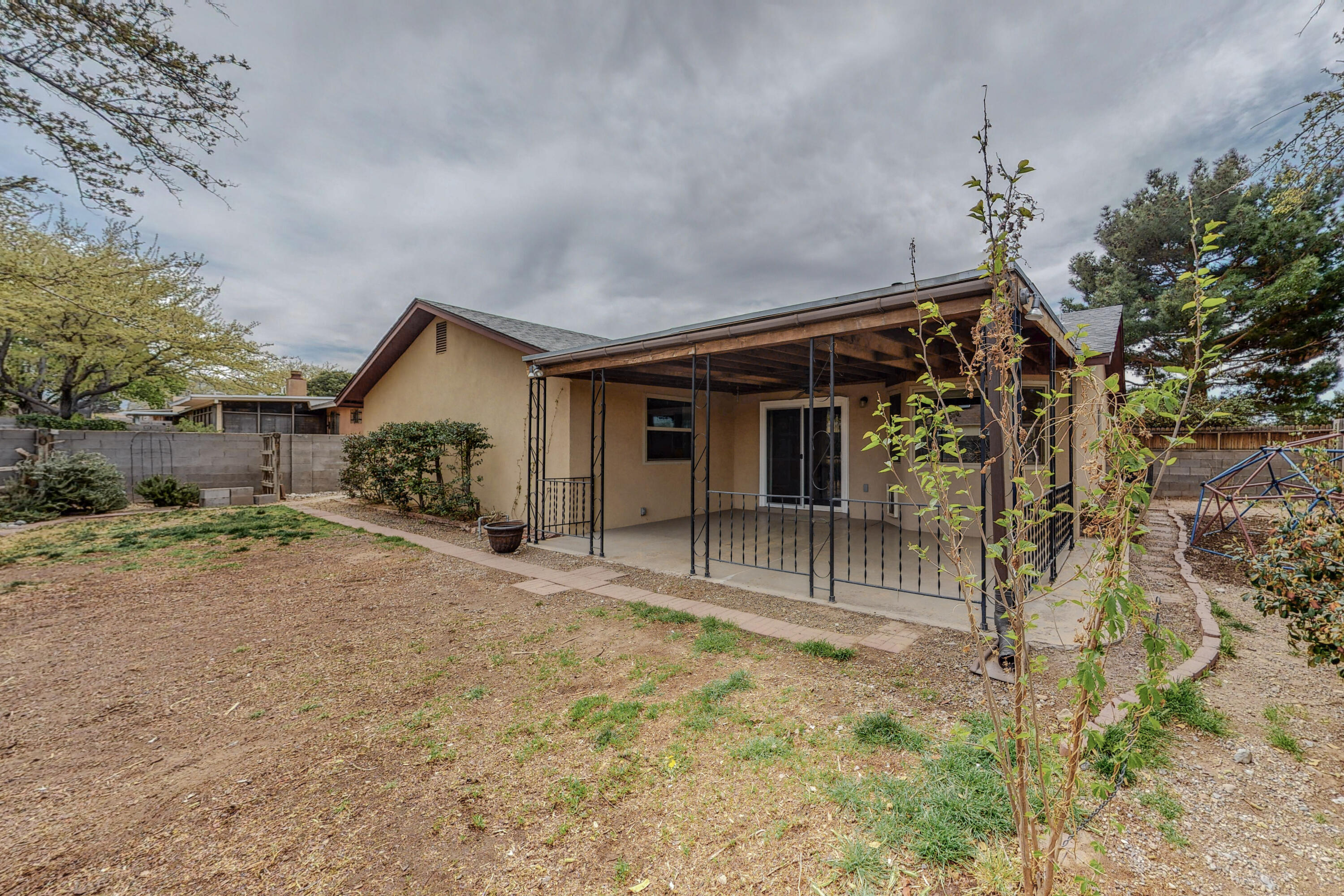 7545 CAPULIN Road NE