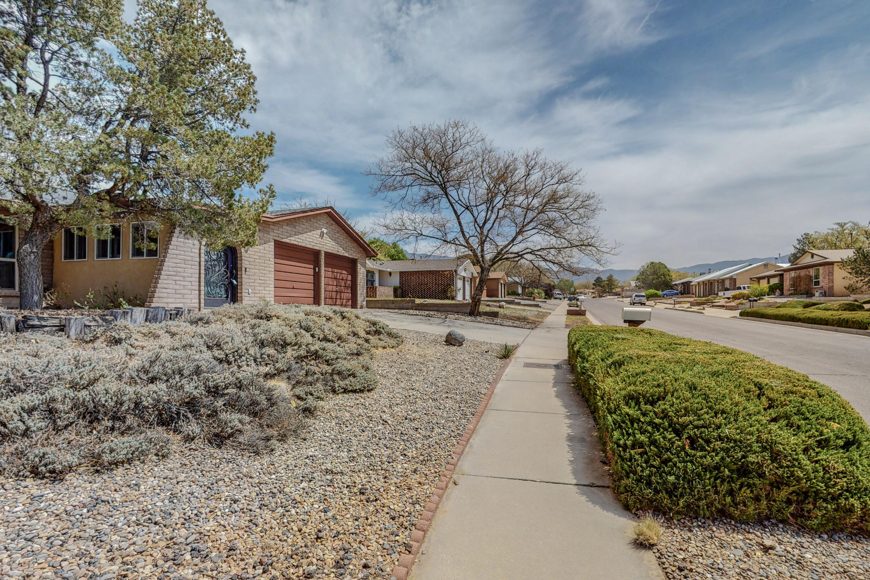 7545 CAPULIN Road NE