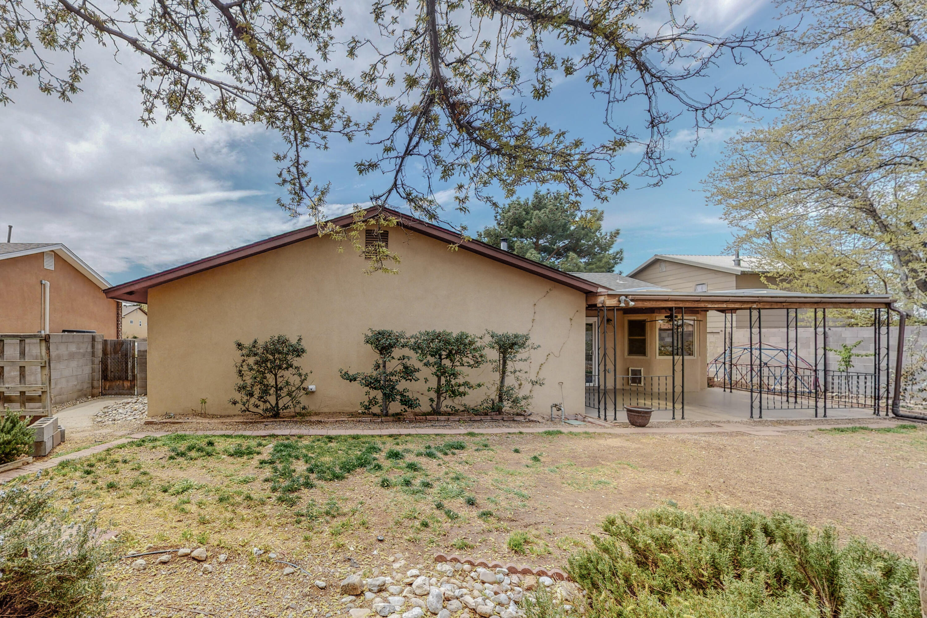 7545 CAPULIN Road NE