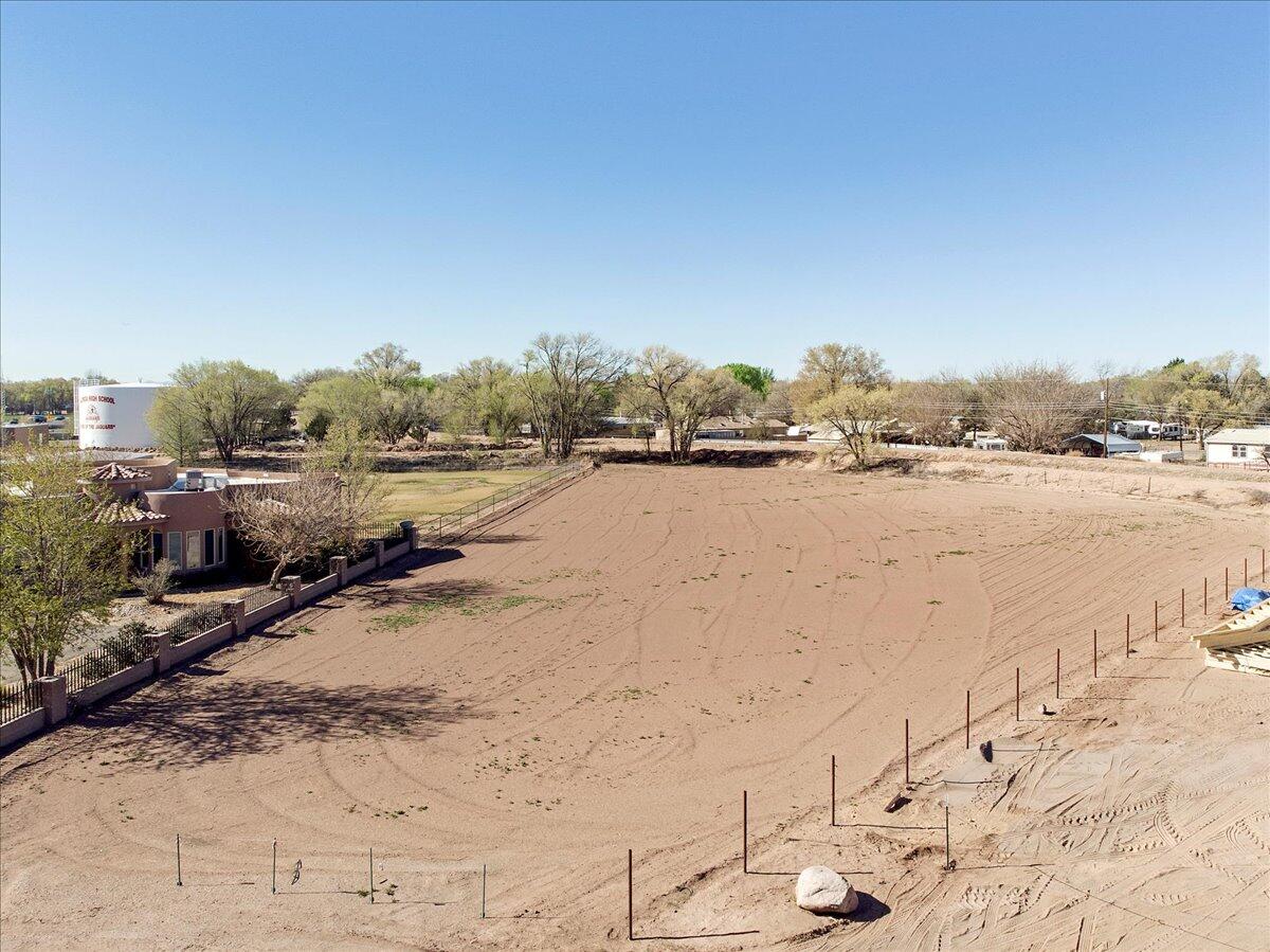 1845 Los Pinos Drive