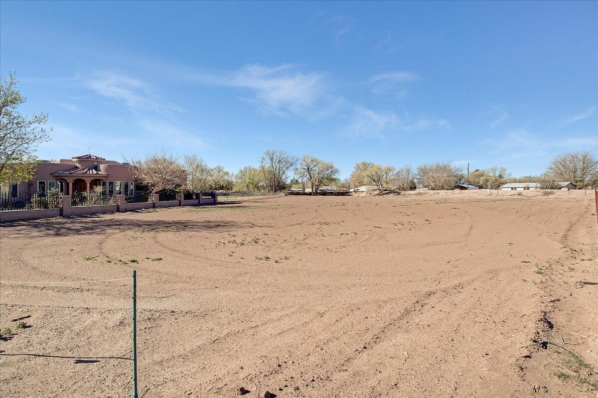 1845 Los Pinos Drive