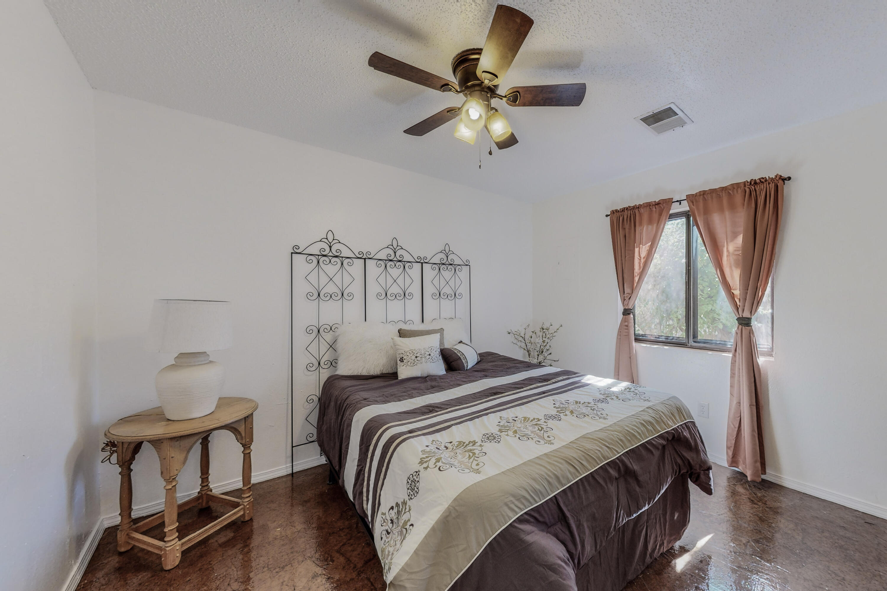 2628 FLORAL Road NW