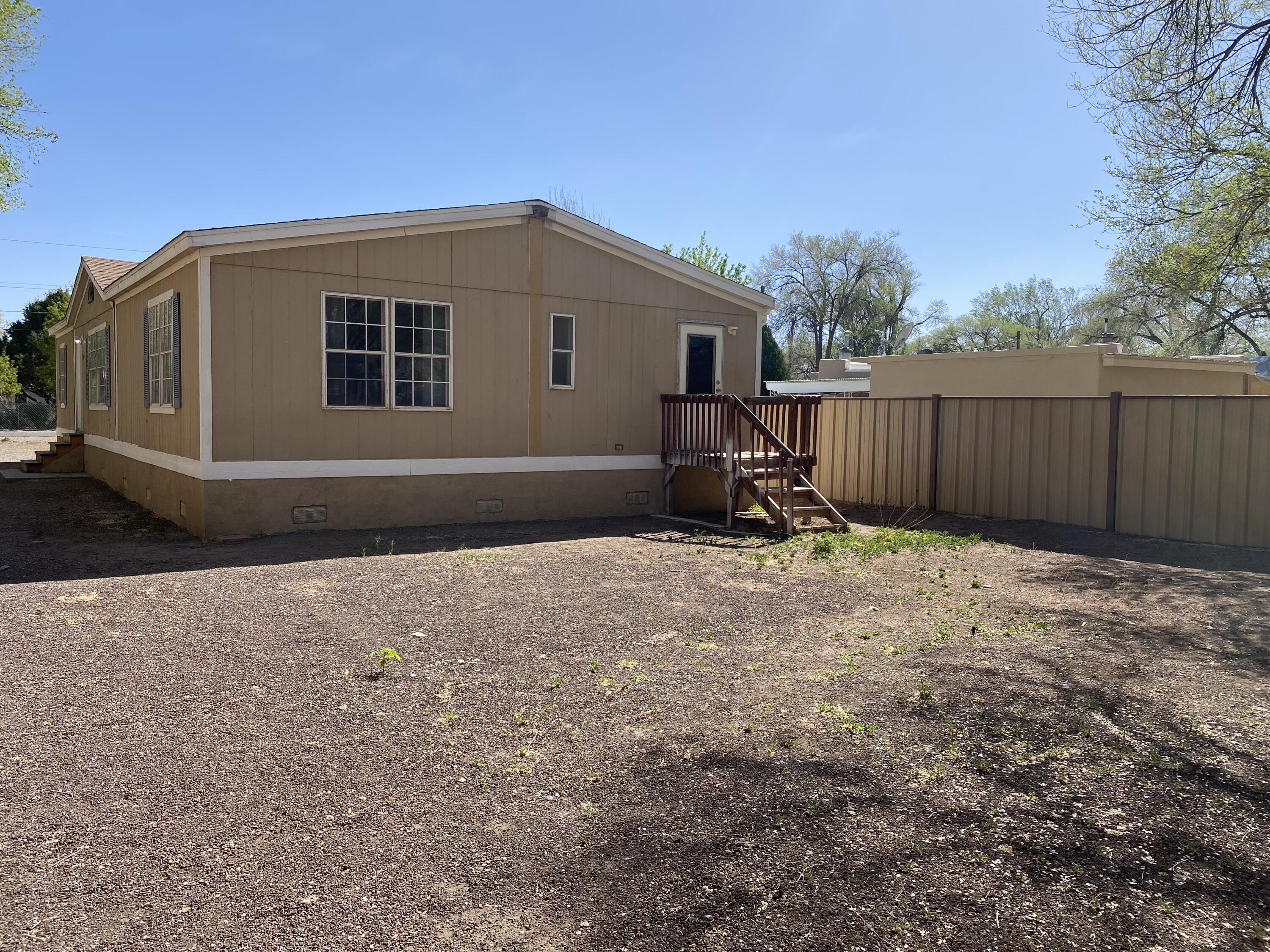 1801 POPLAR Lane SW