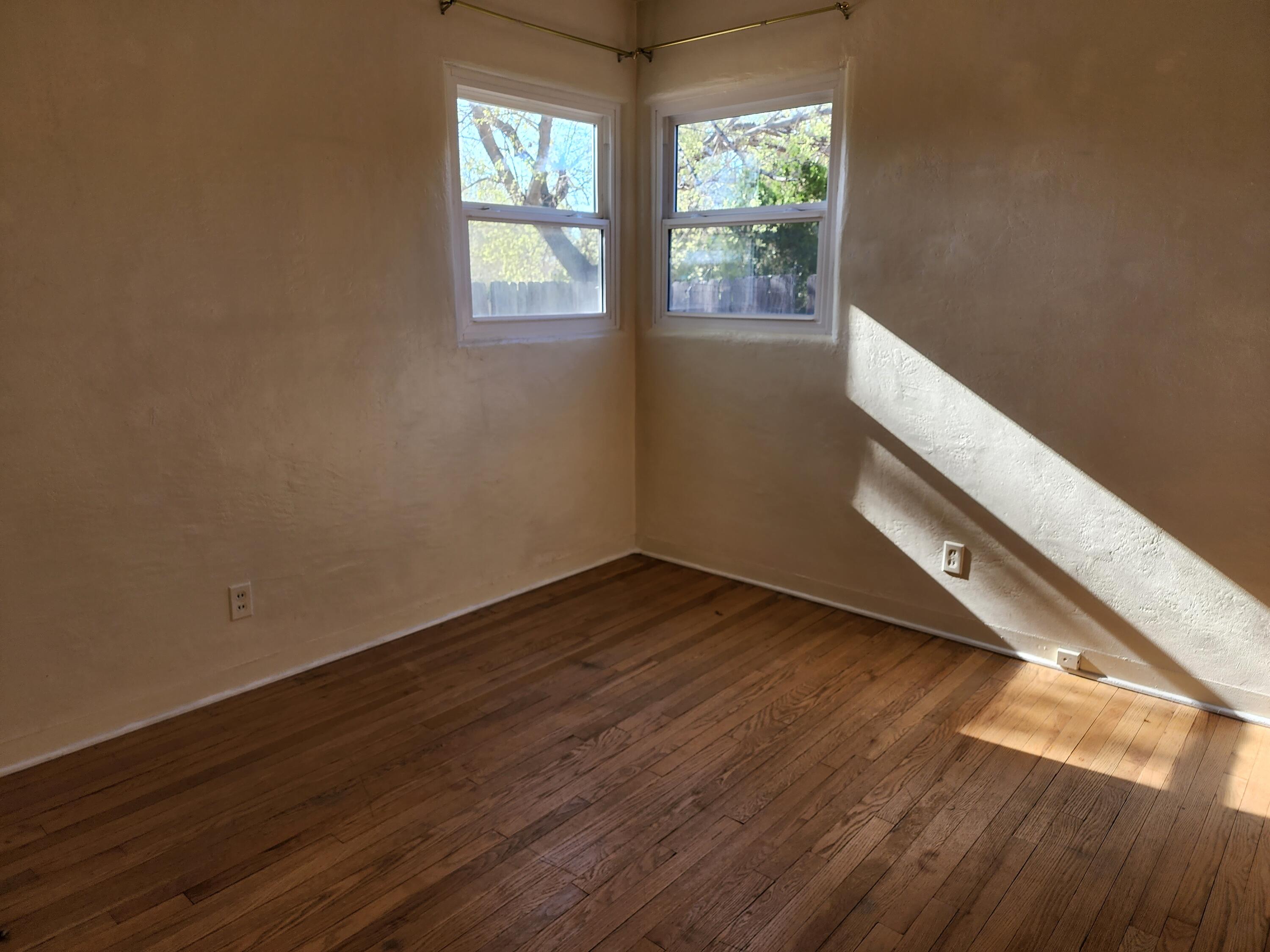 1615 ALISO Drive NE