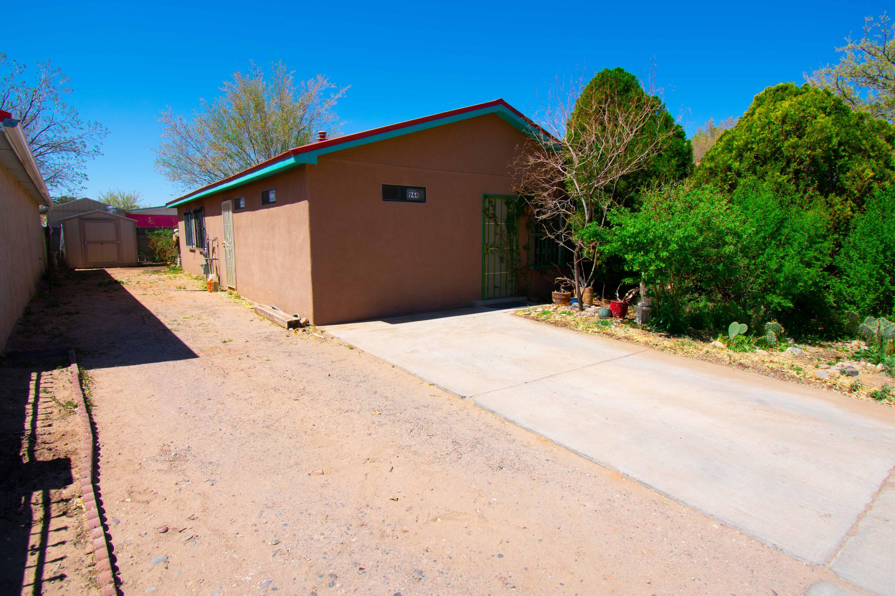 944 Sawmill Road