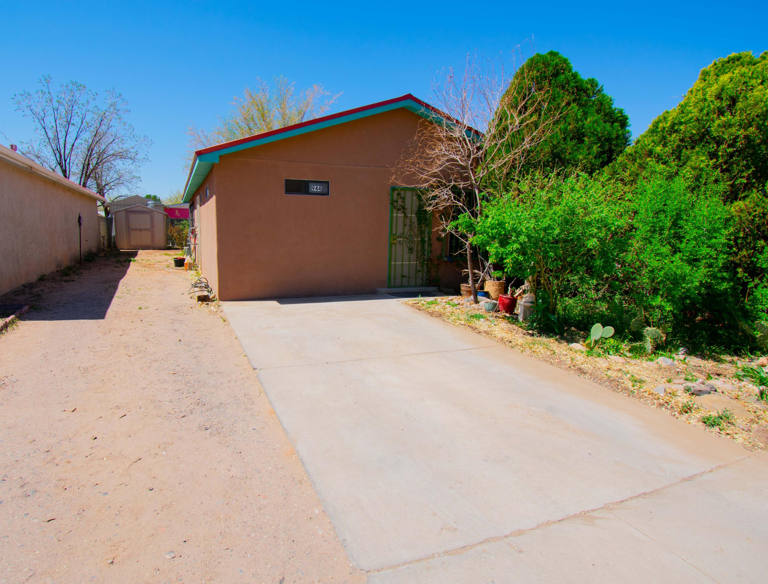 944 Sawmill Road