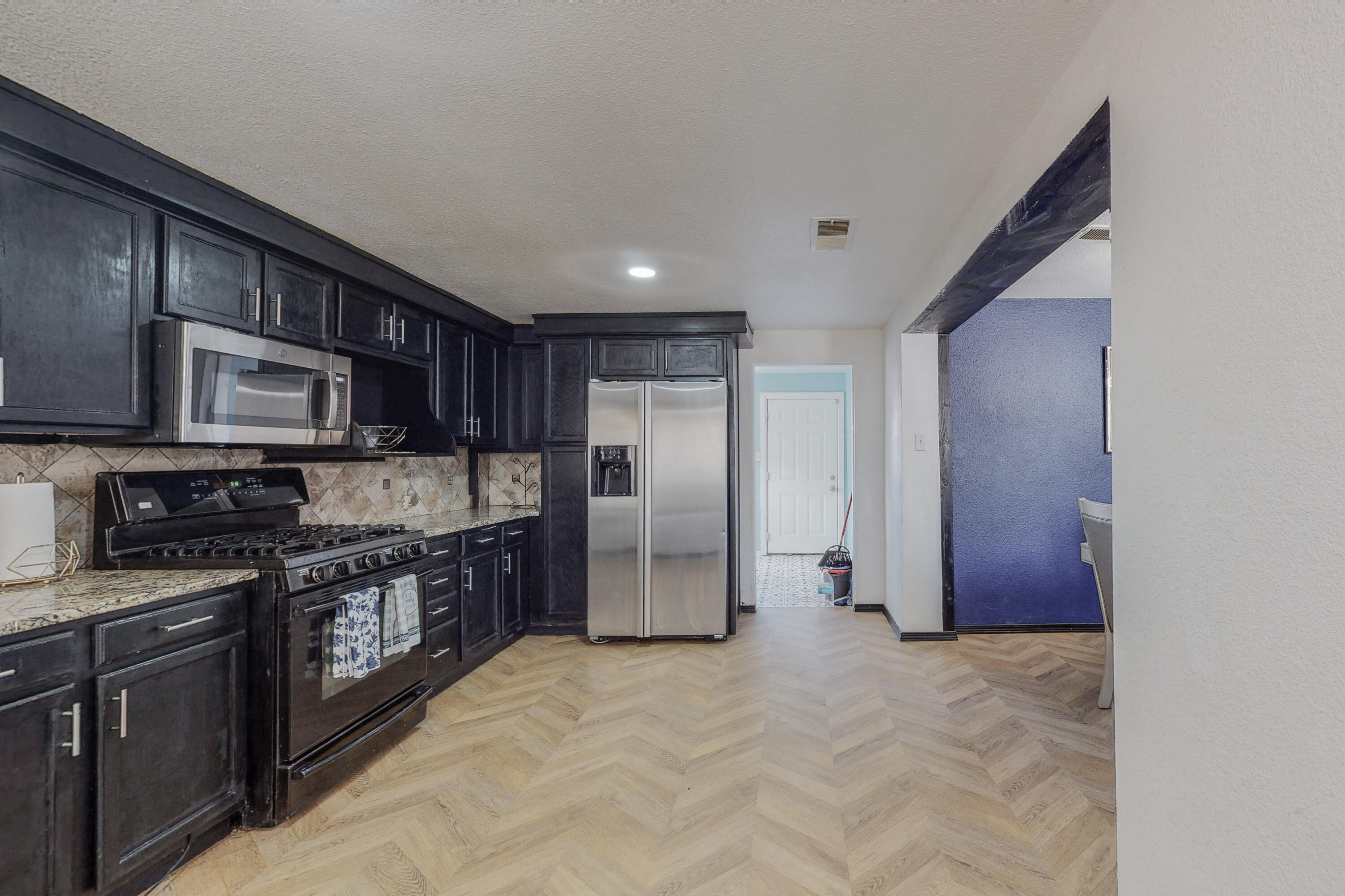 1337 BOATRIGHT Drive NE